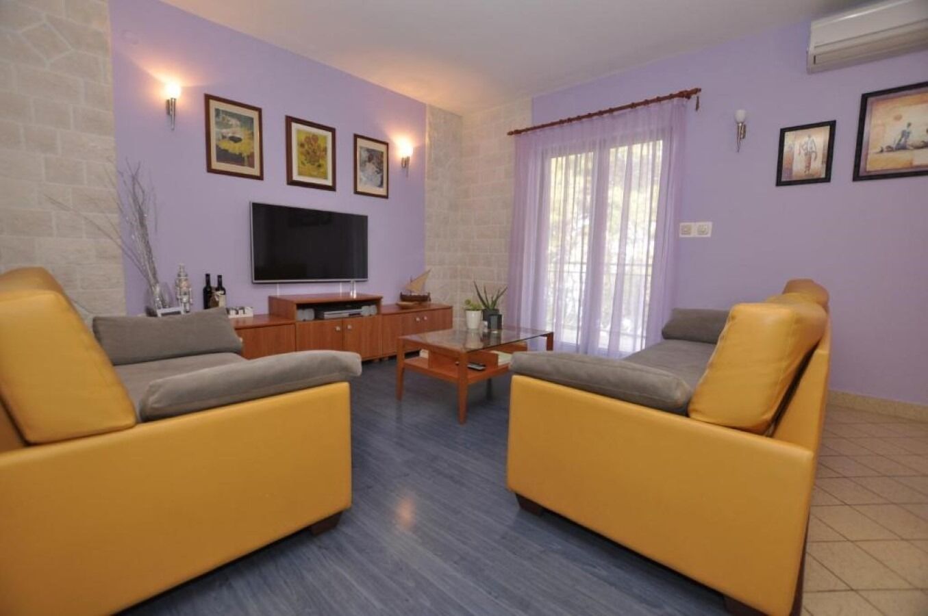 Apartments Eden 107951-A1