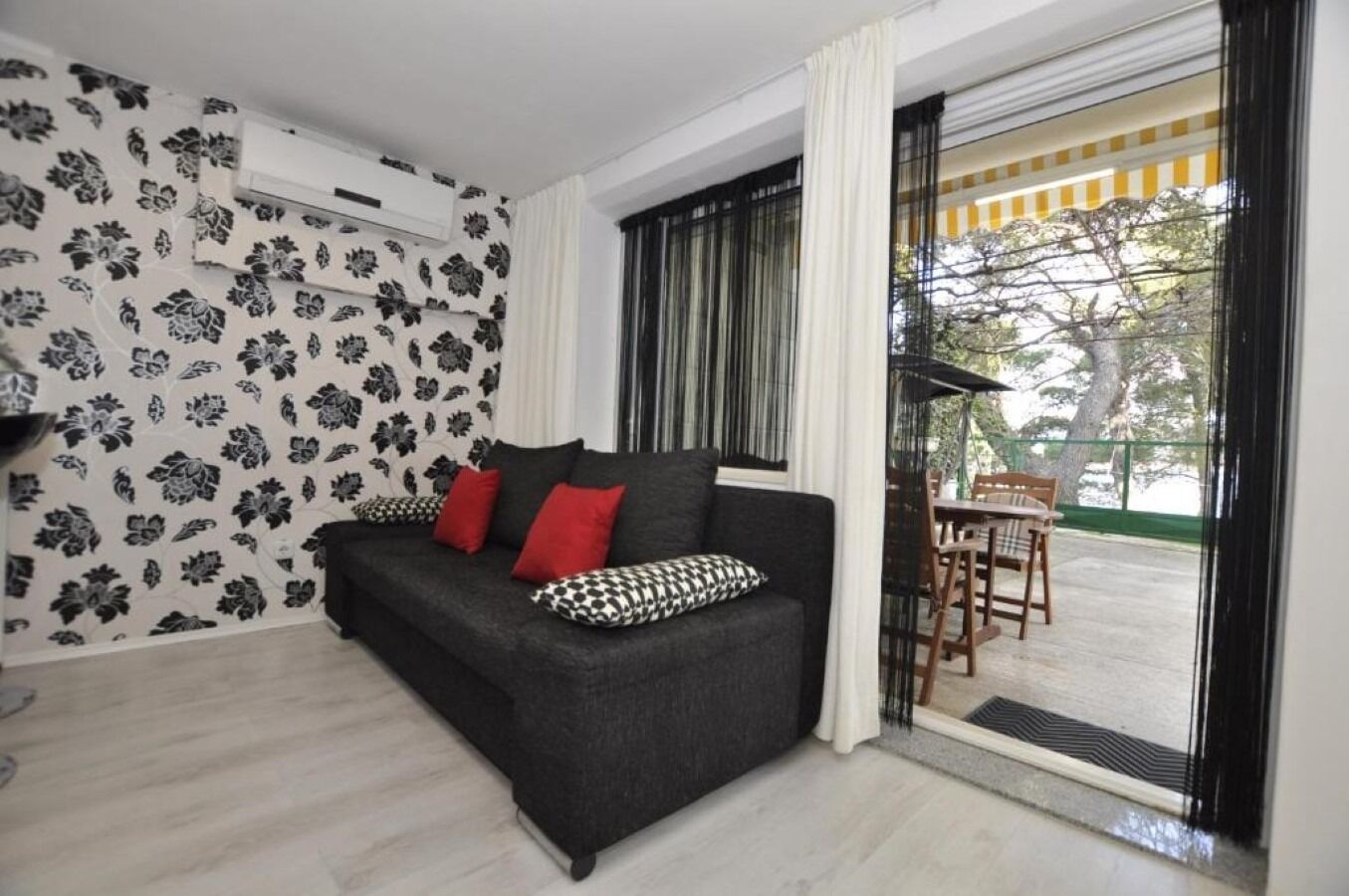 Apartments Eden 107951-A2