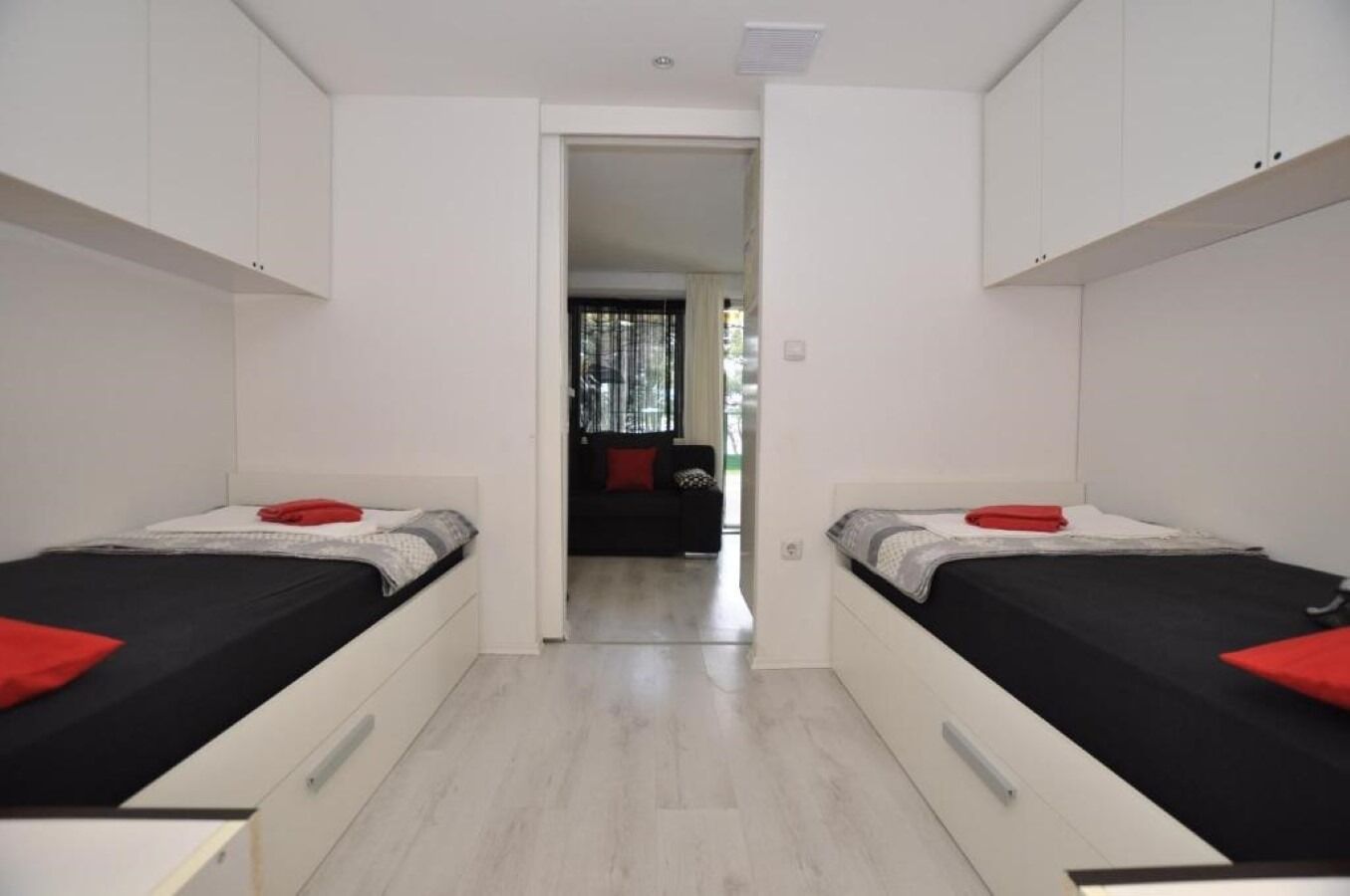 Apartments Eden 107951-A2