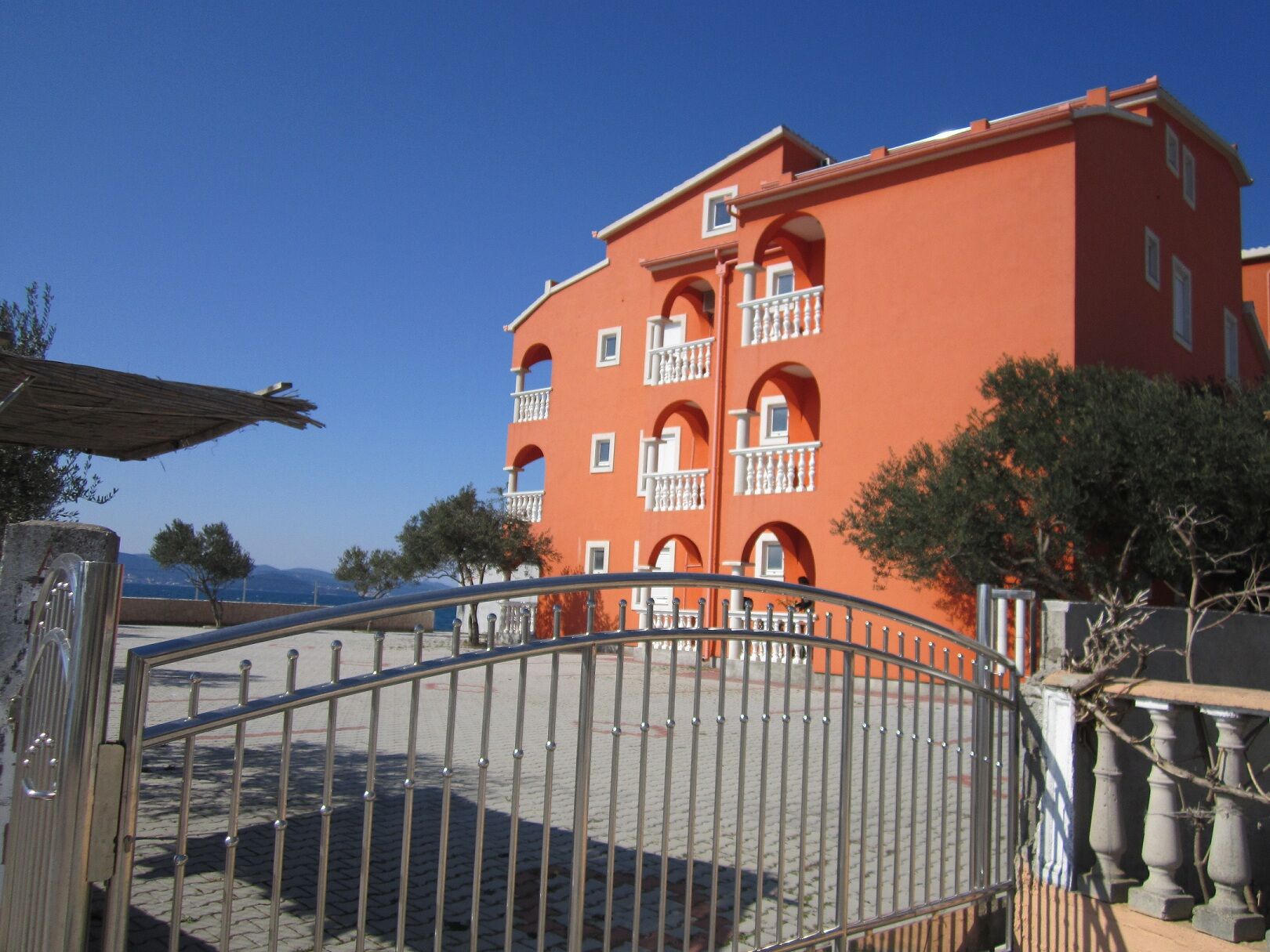 Apartments Sor 10802-A2