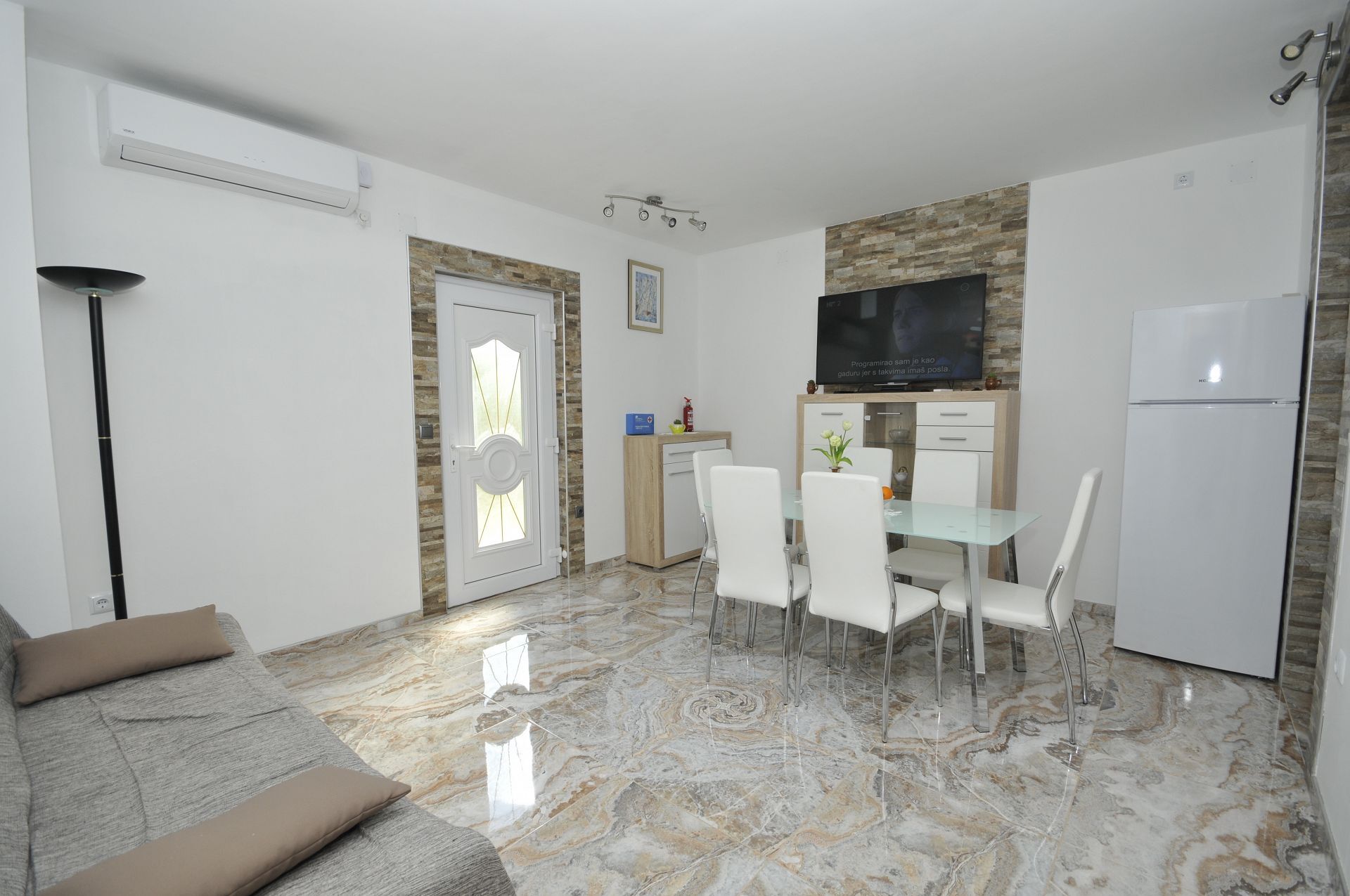 Apartments Ivica 108231-A2
