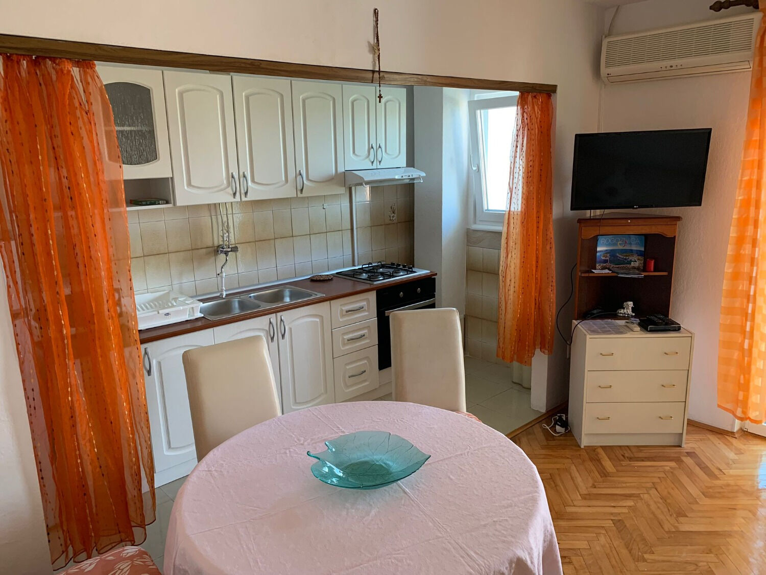 Apartments Josip 108251-A2