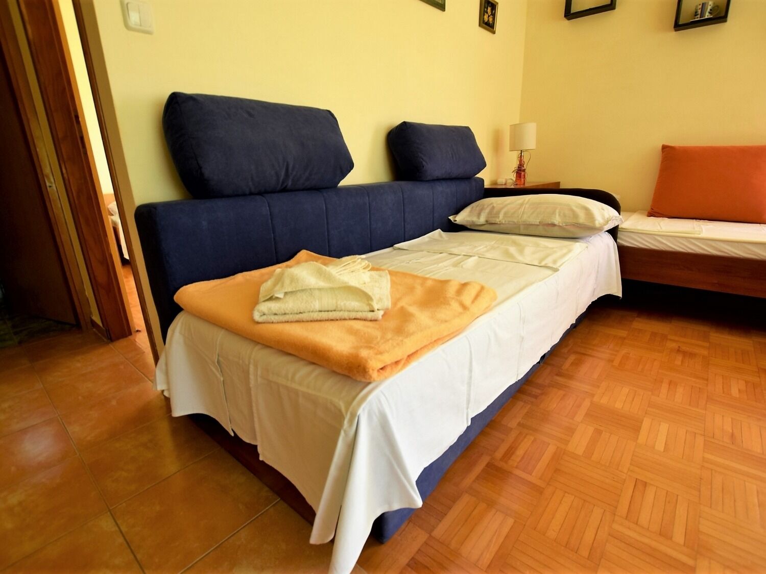 Apartments Mari 10833-A1