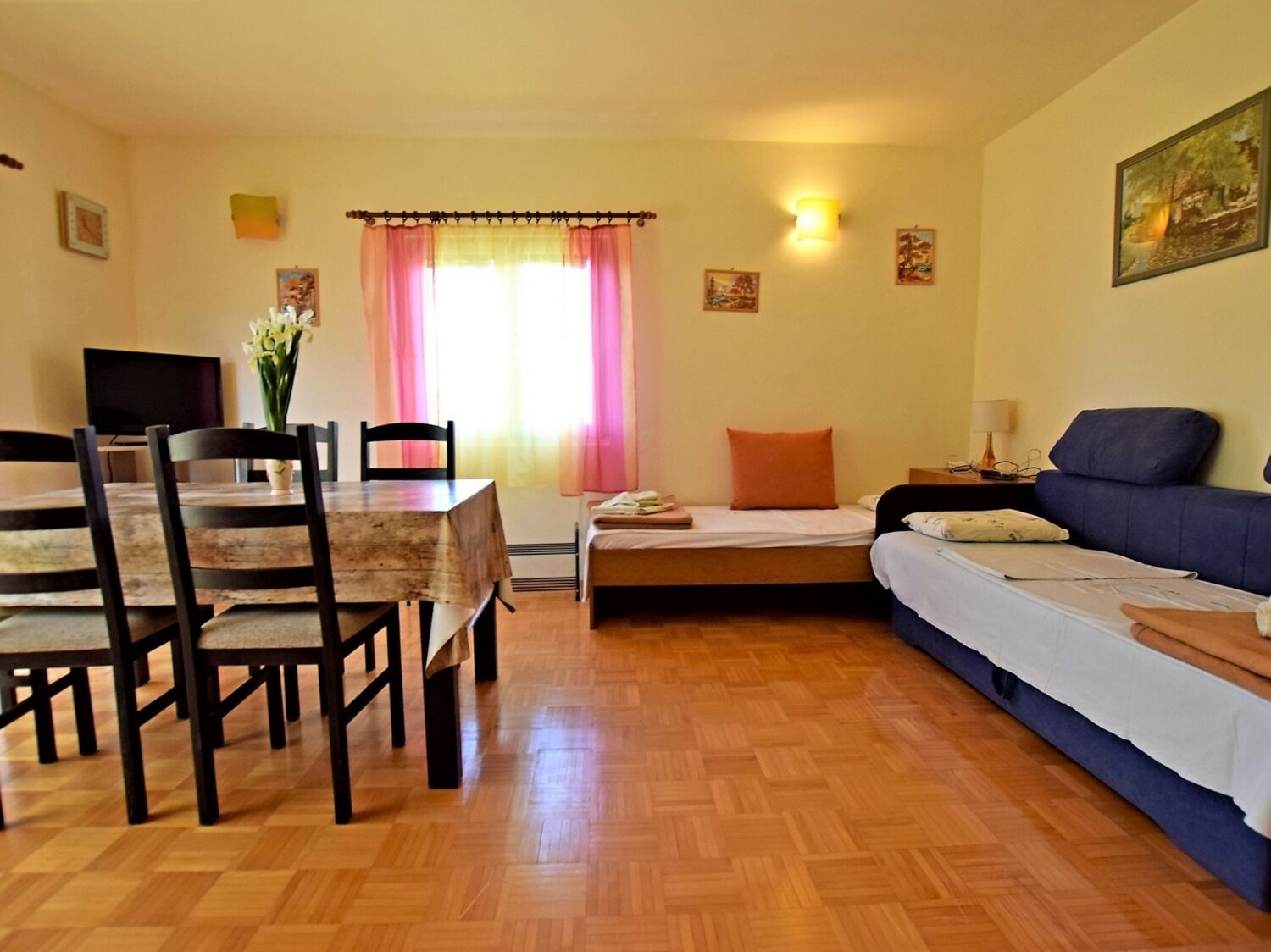 Apartments Mari 10833-A2