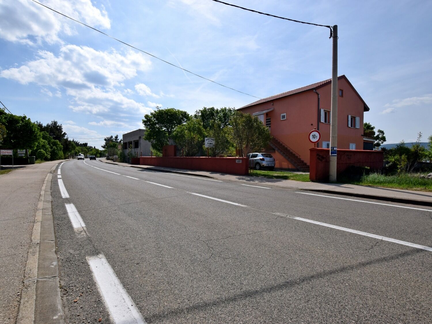 Apartments Mari 10833-A1
