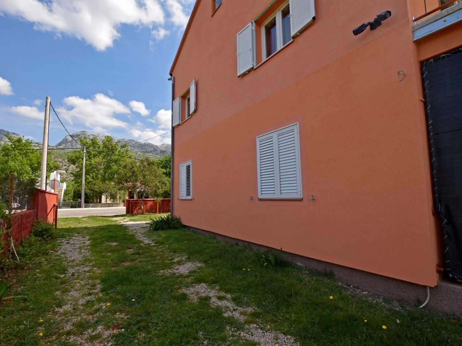 Apartments Mari 10833-A1
