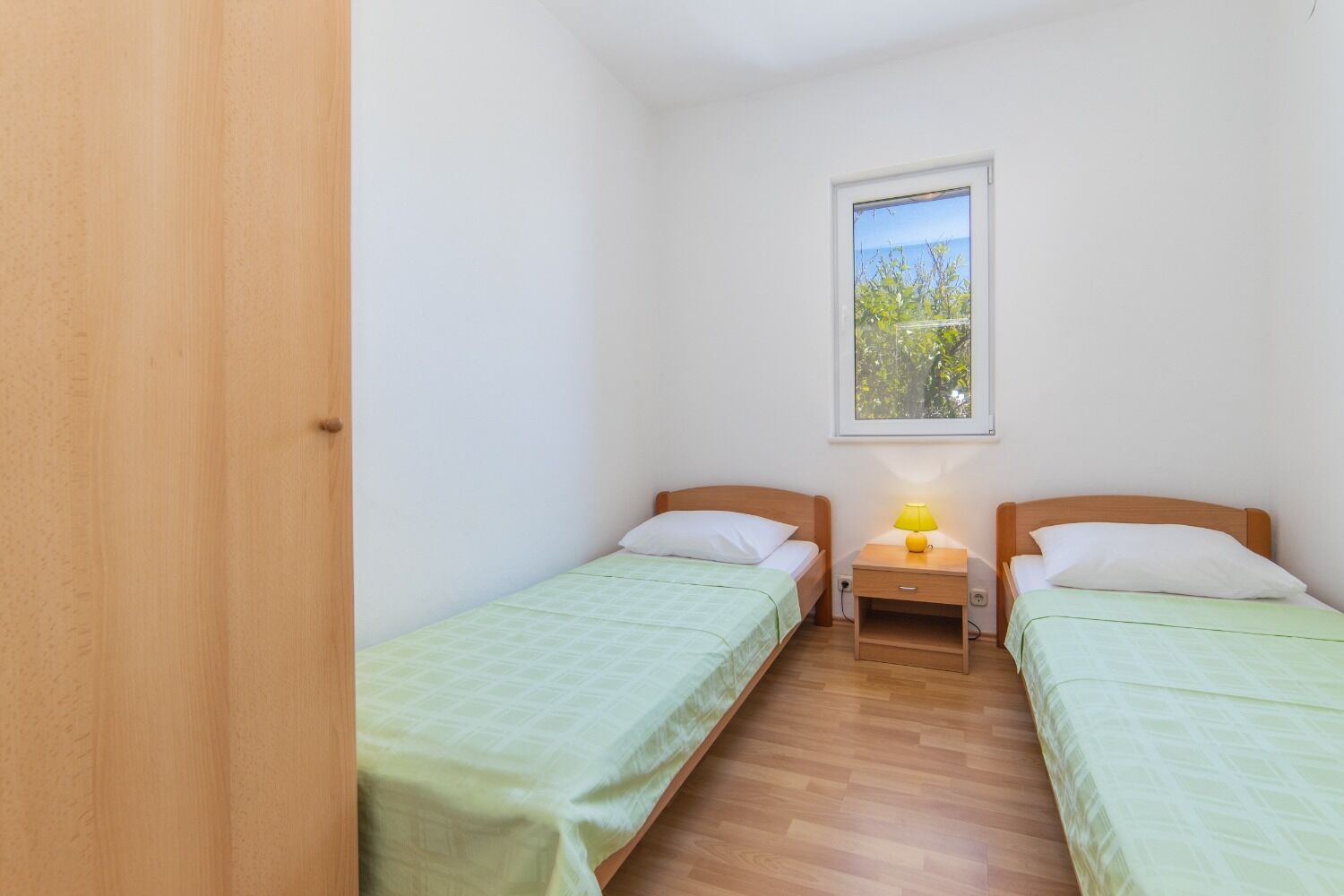 Apartments Horizont 10834-A1