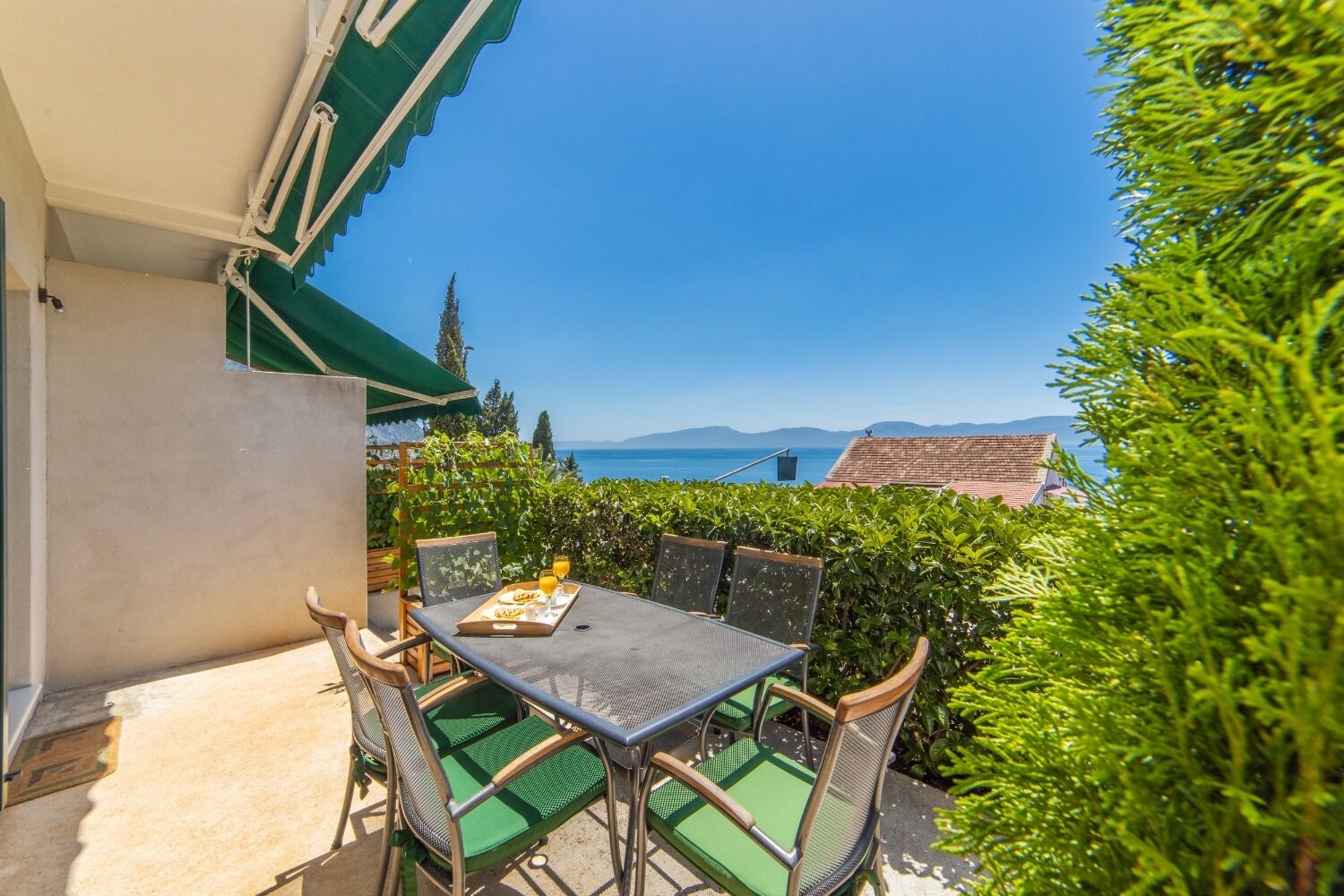 Apartments Horizont 10834-A2