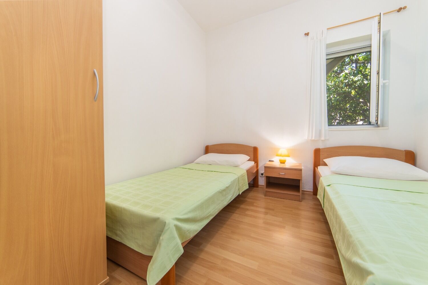Apartments Horizont 10834-A2