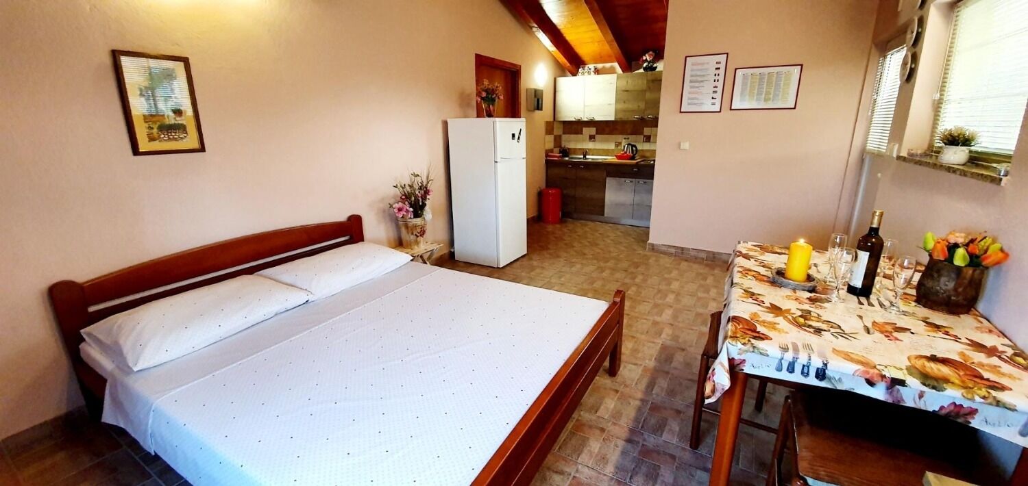 Apartment Julija 108311-A1