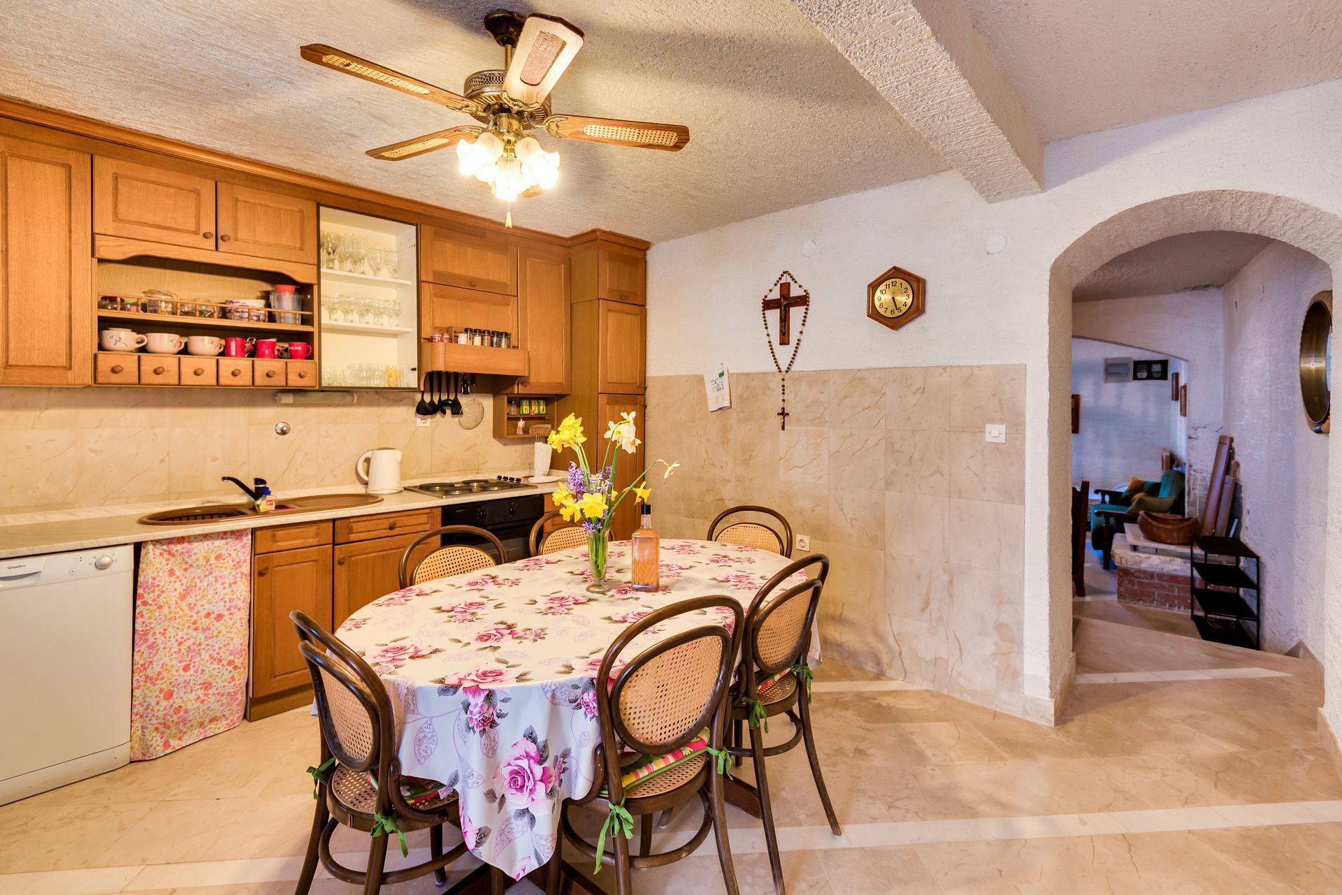 Apartments Land 10849-A2