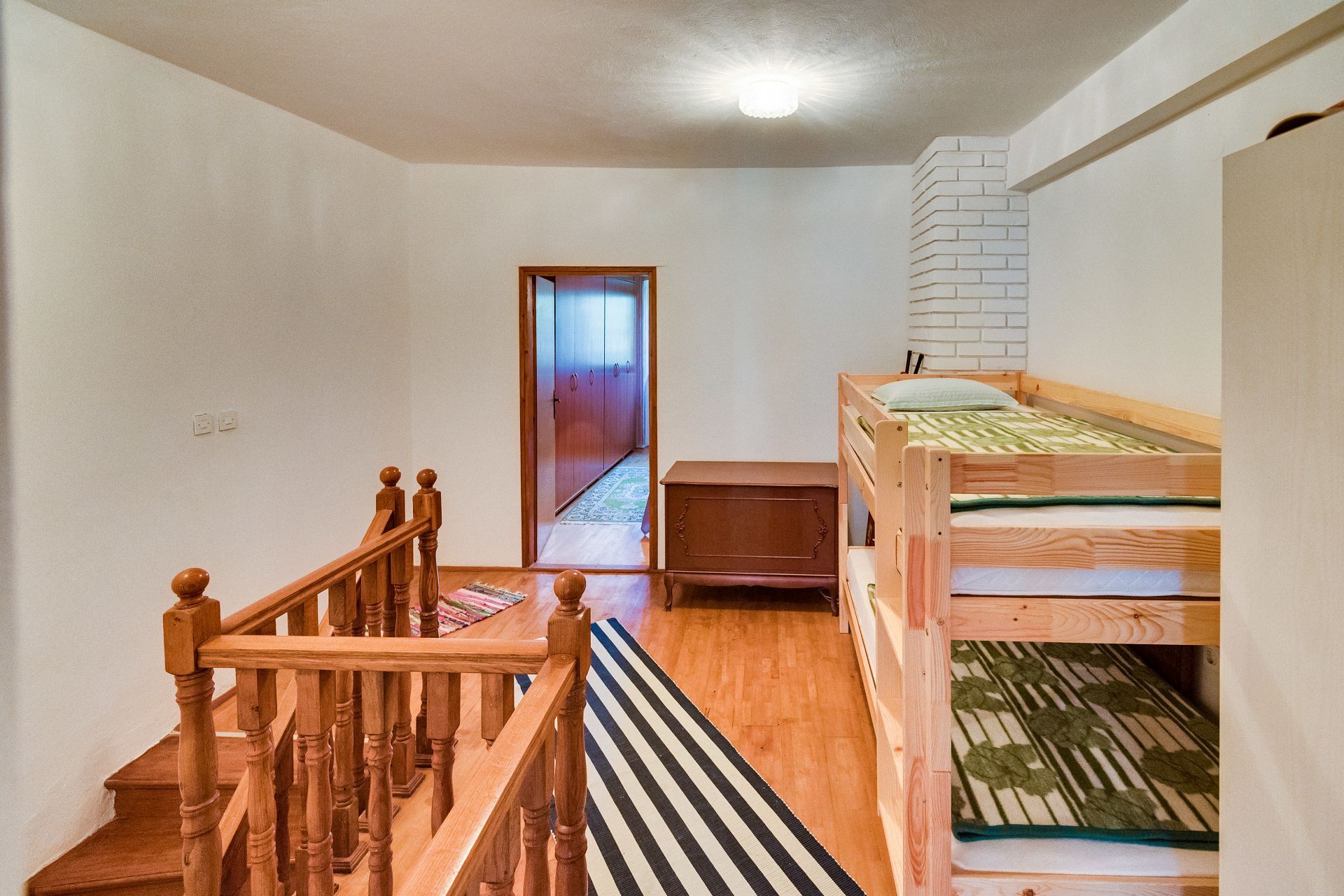 Apartments Land 10849-A2