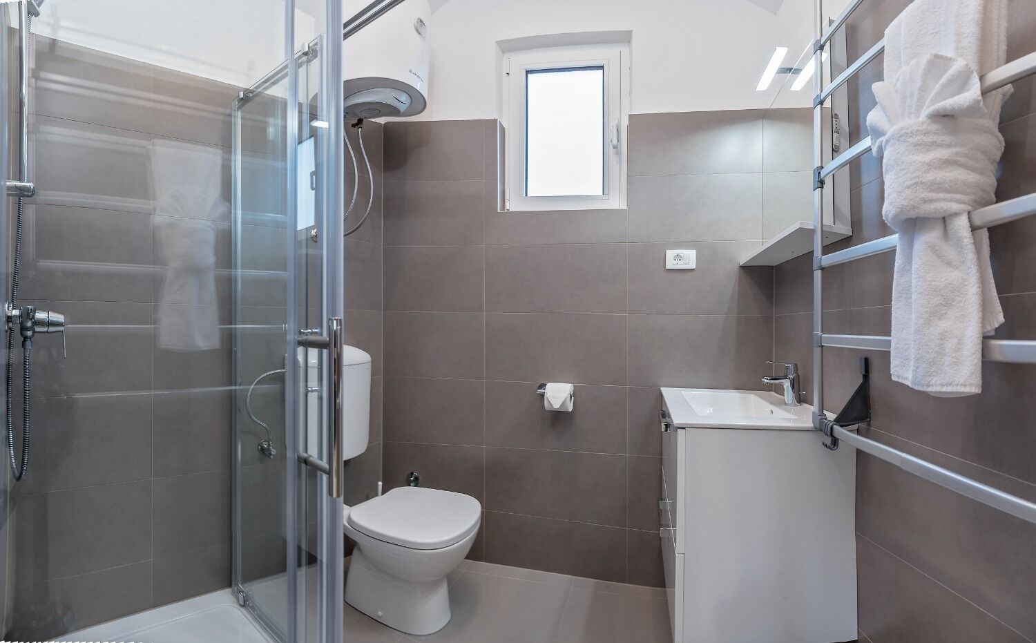 Apartments Bisernica 108421-A2
