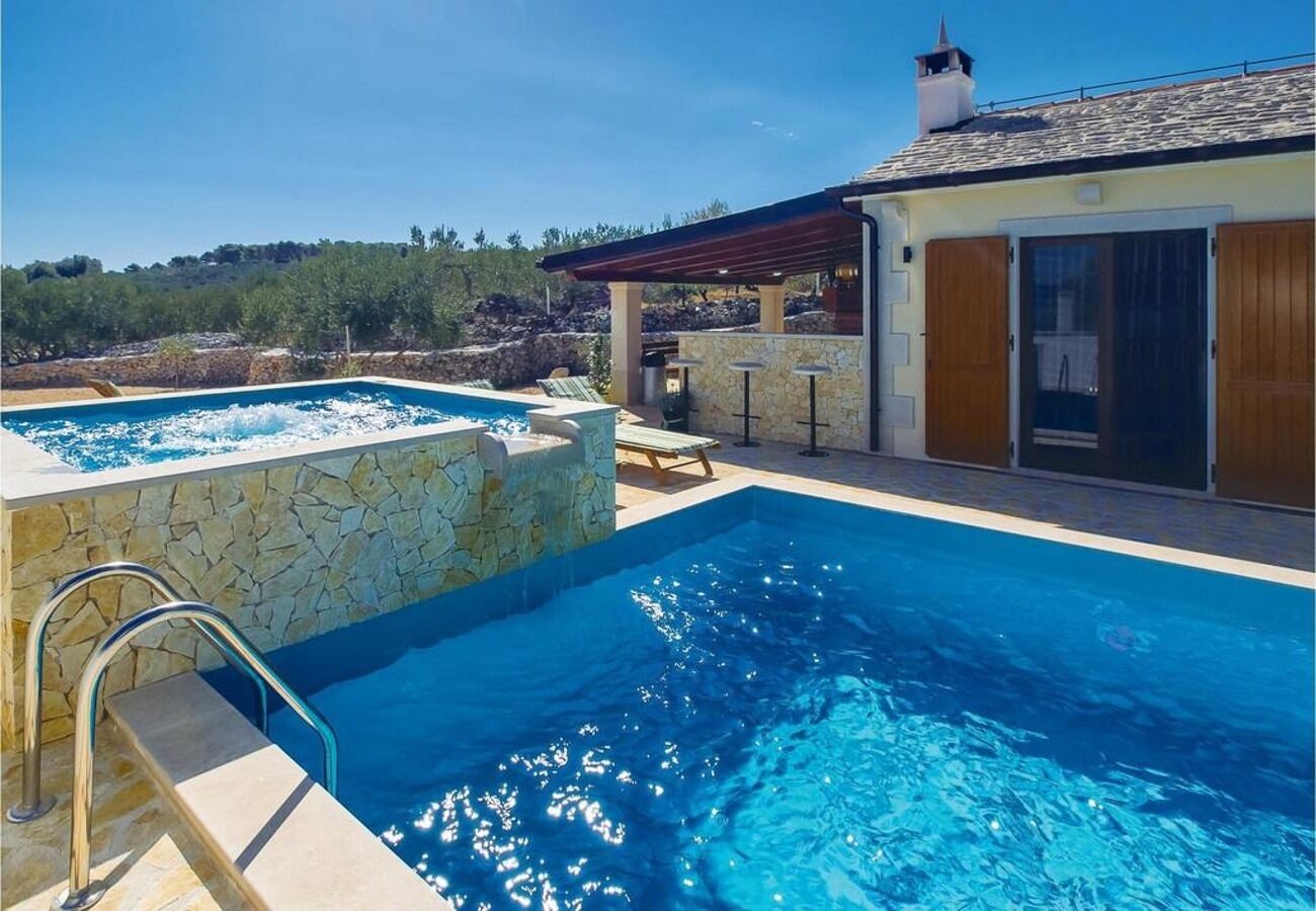 House Kristiana 108451-K1