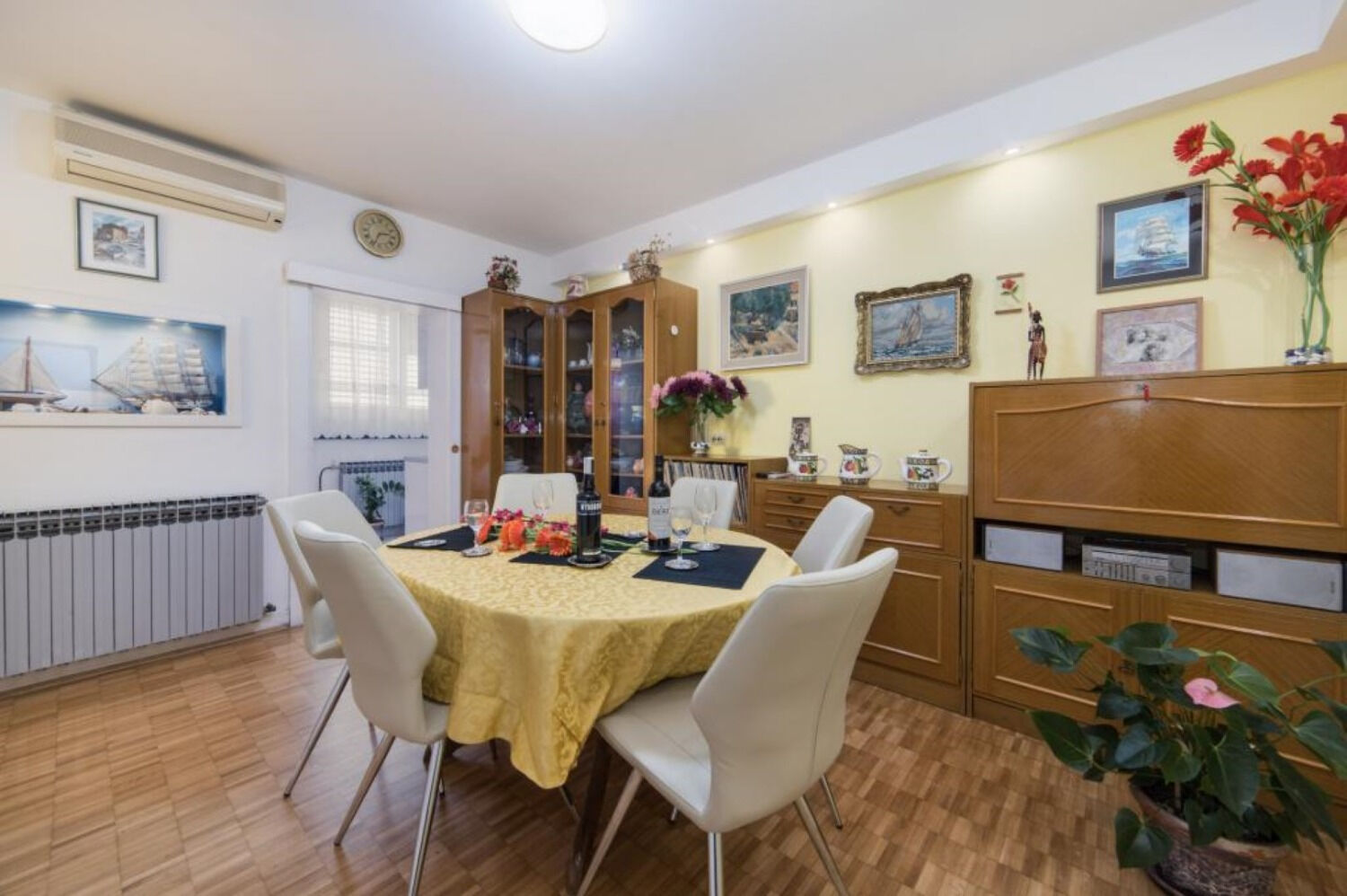 Apartment Stipe 10852-A1