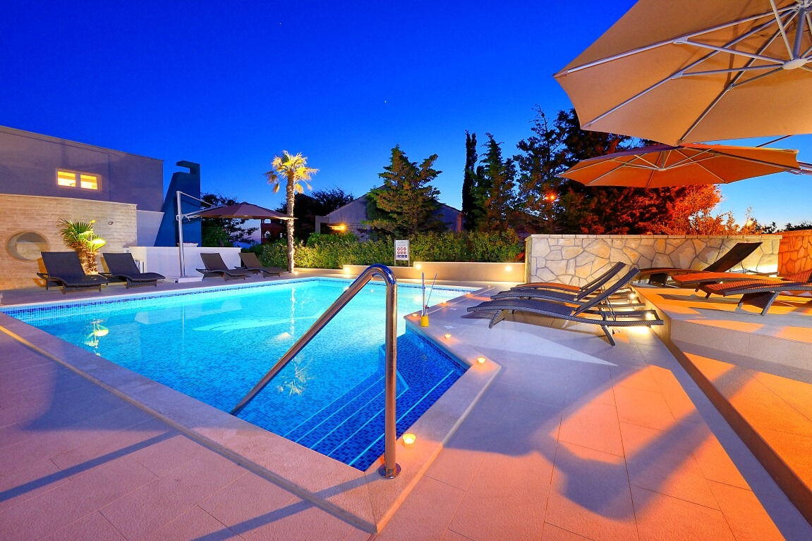 Apartments Tomo 10862-A3