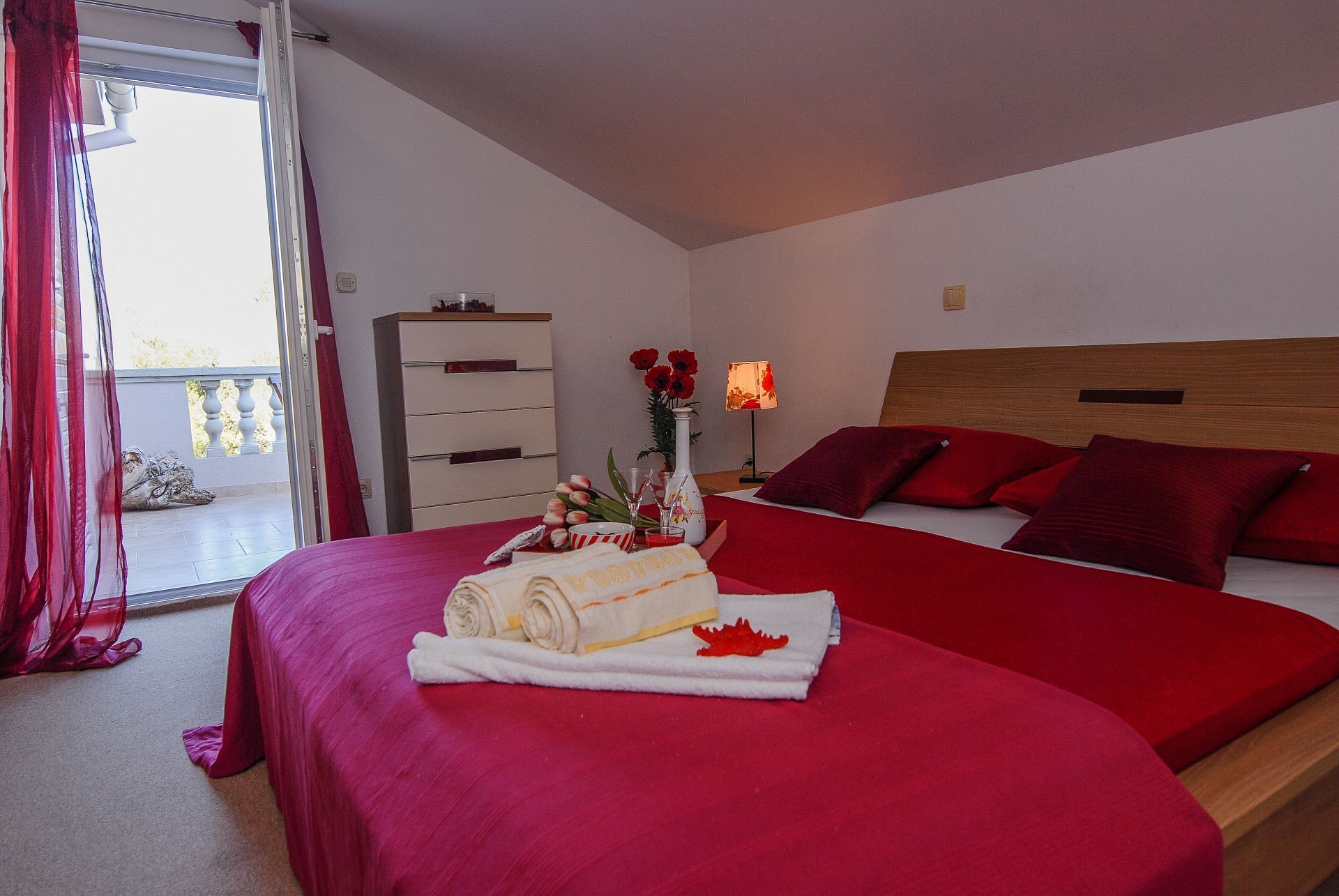 Apartment Tin 10866-A1