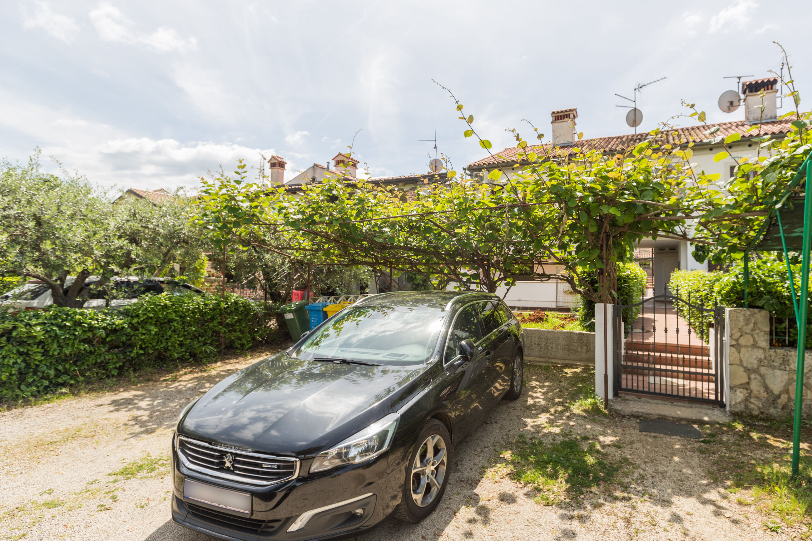 Apartment Luka Premium 99837-A1