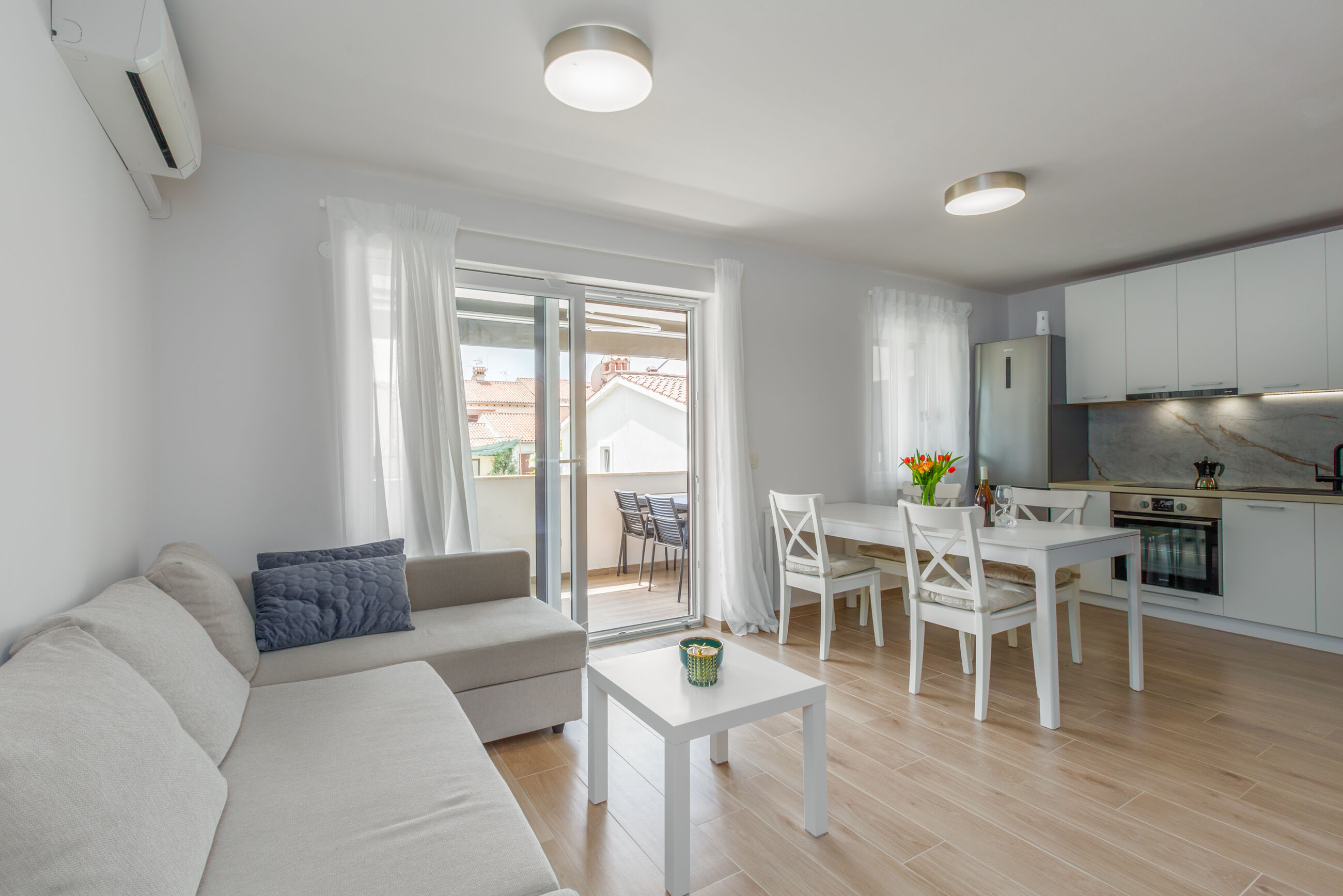 Apartment Luka Premium 99837-A1