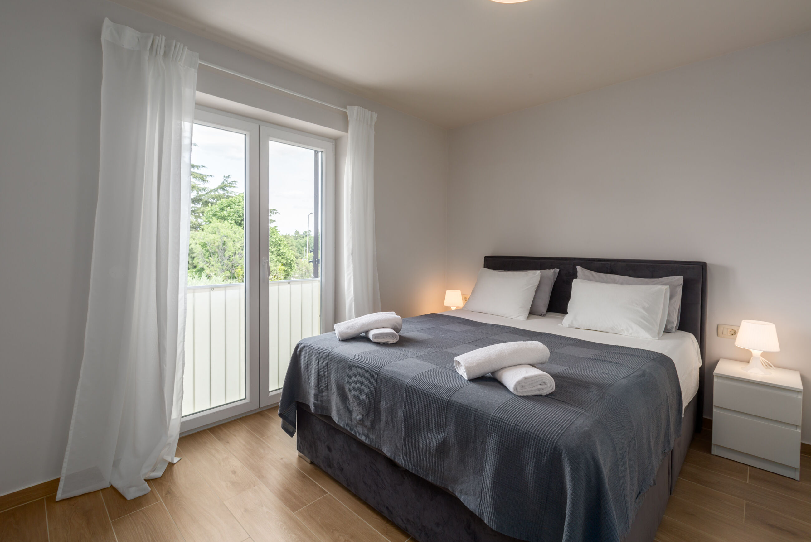 Apartment Luka Premium 99837-A1