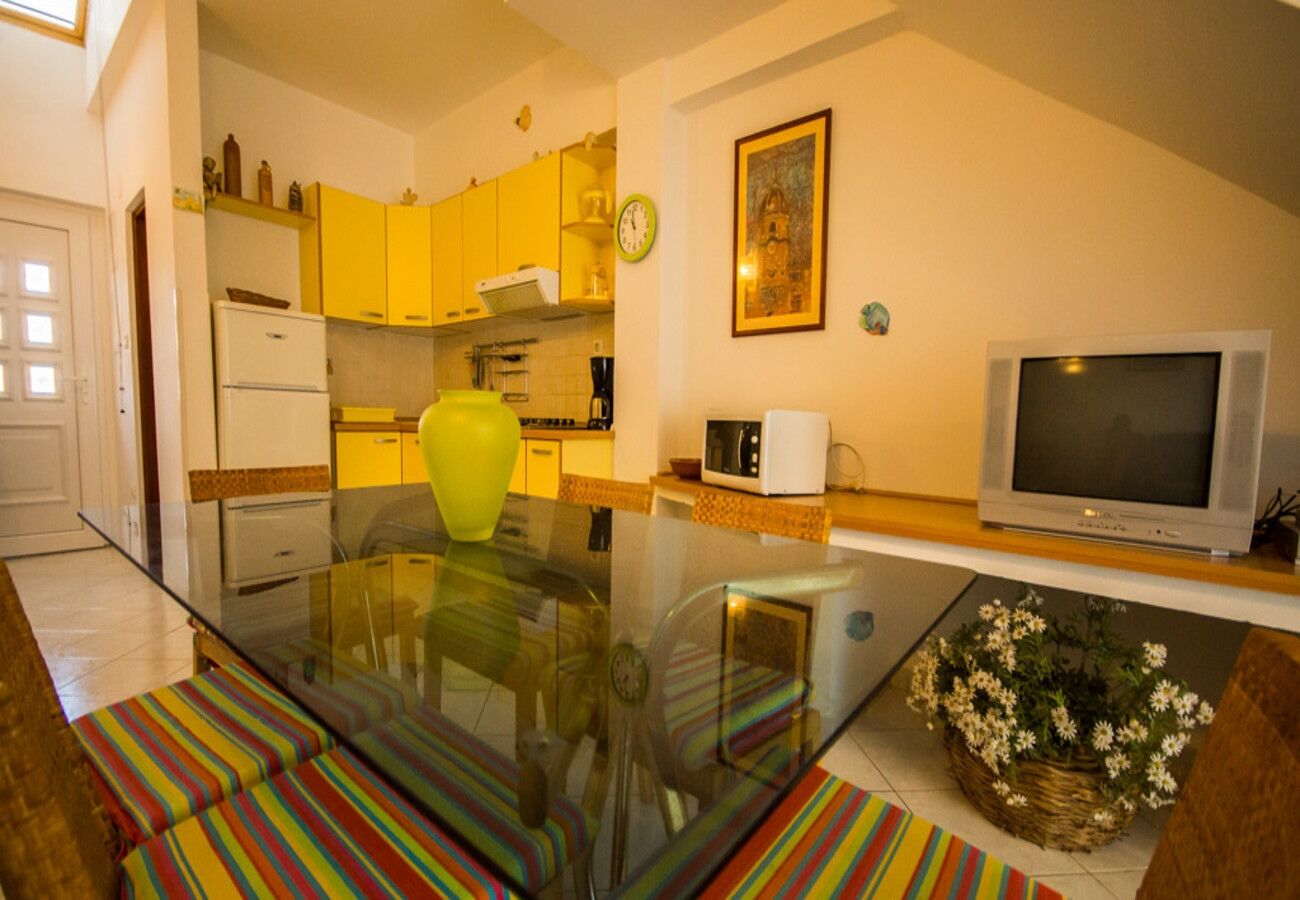 Apartments Daju A2