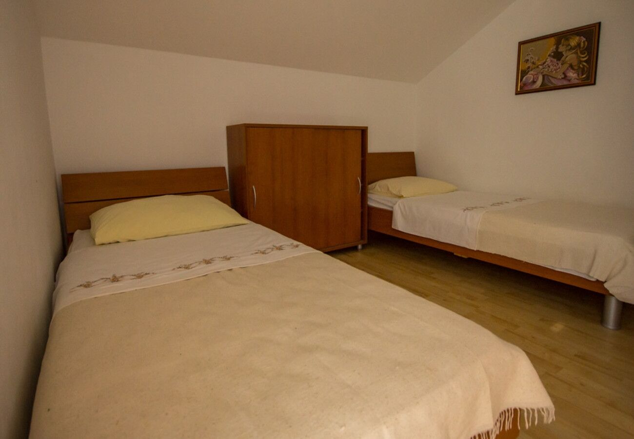 Apartments Daju A2