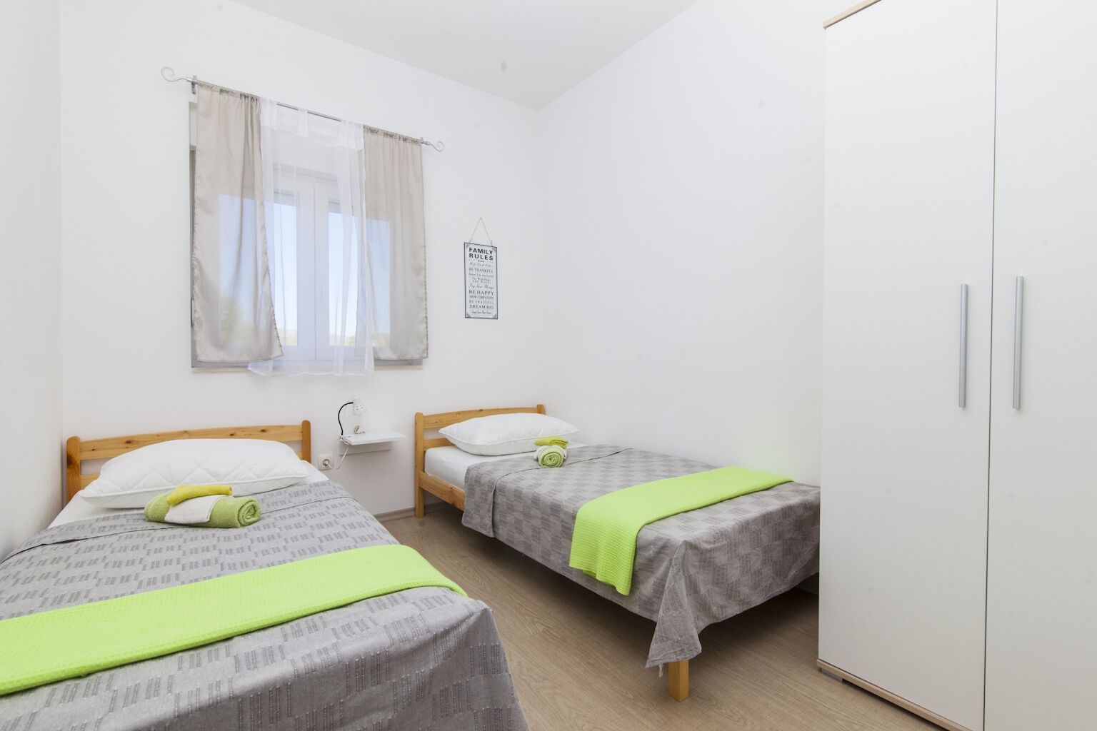House JP 108731-K1