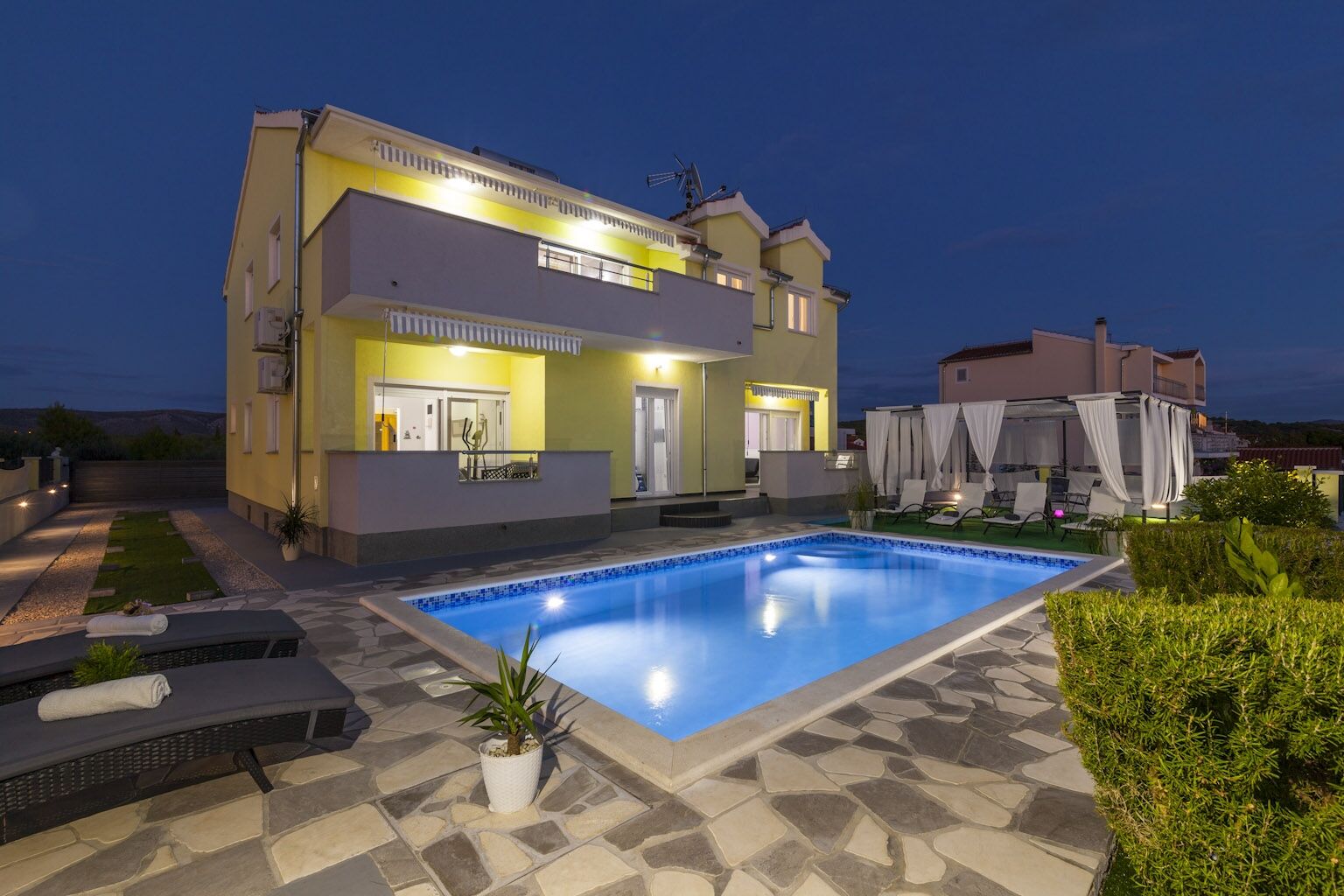 House JP 108731-K1
