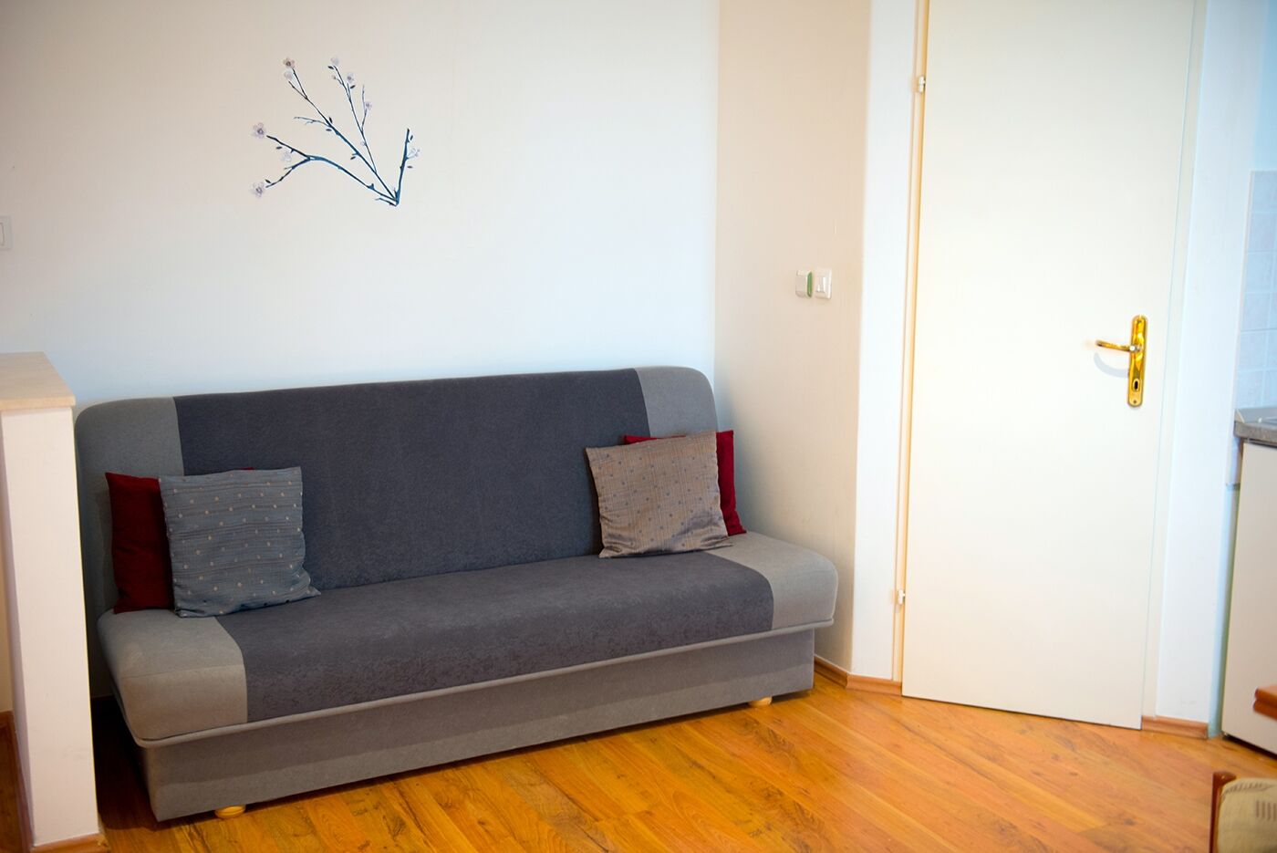 Apartments and Rooms Robi 108751-A1