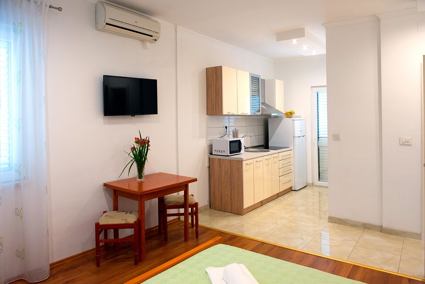 Apartments and Rooms Robi 108751-A2
