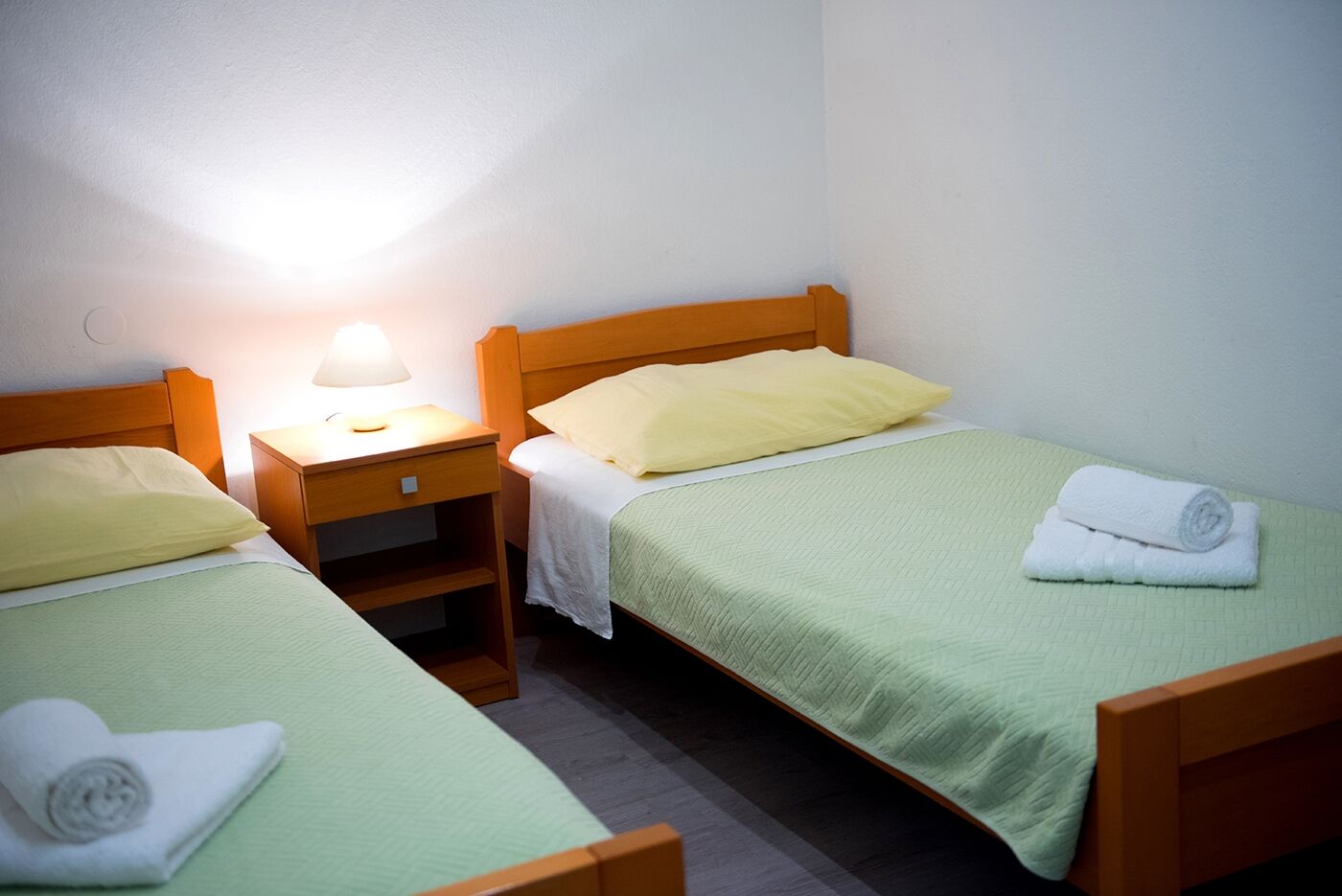 Apartments and Rooms Robi 108751-S3