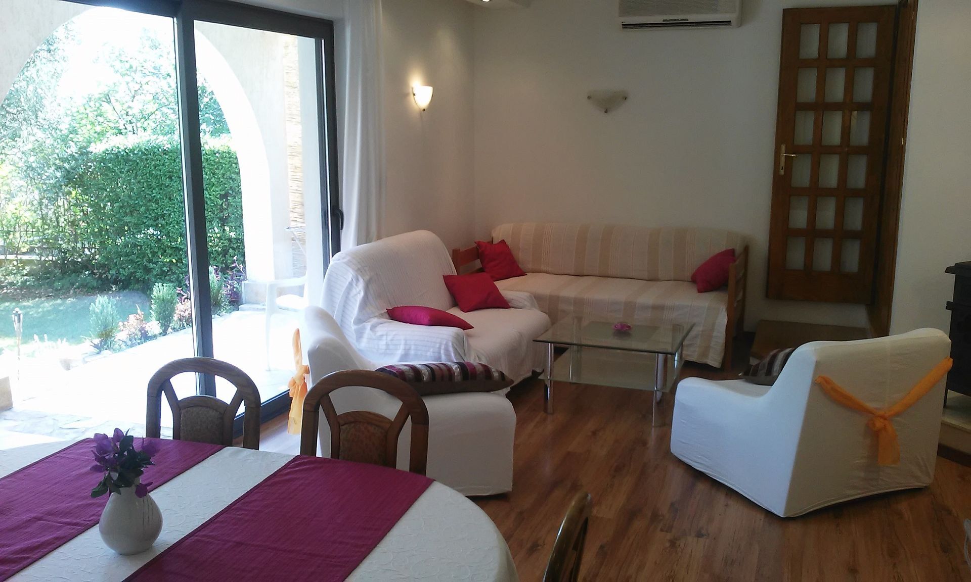 House Filip 10882-K1