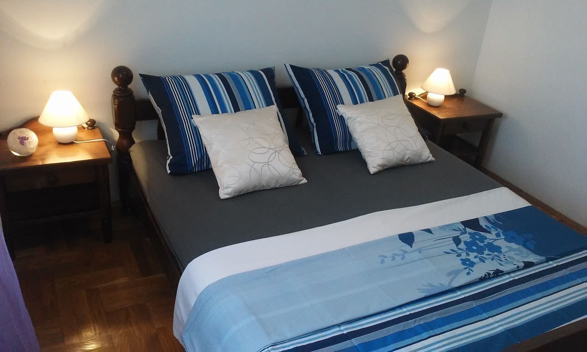 House Filip 10882-K1