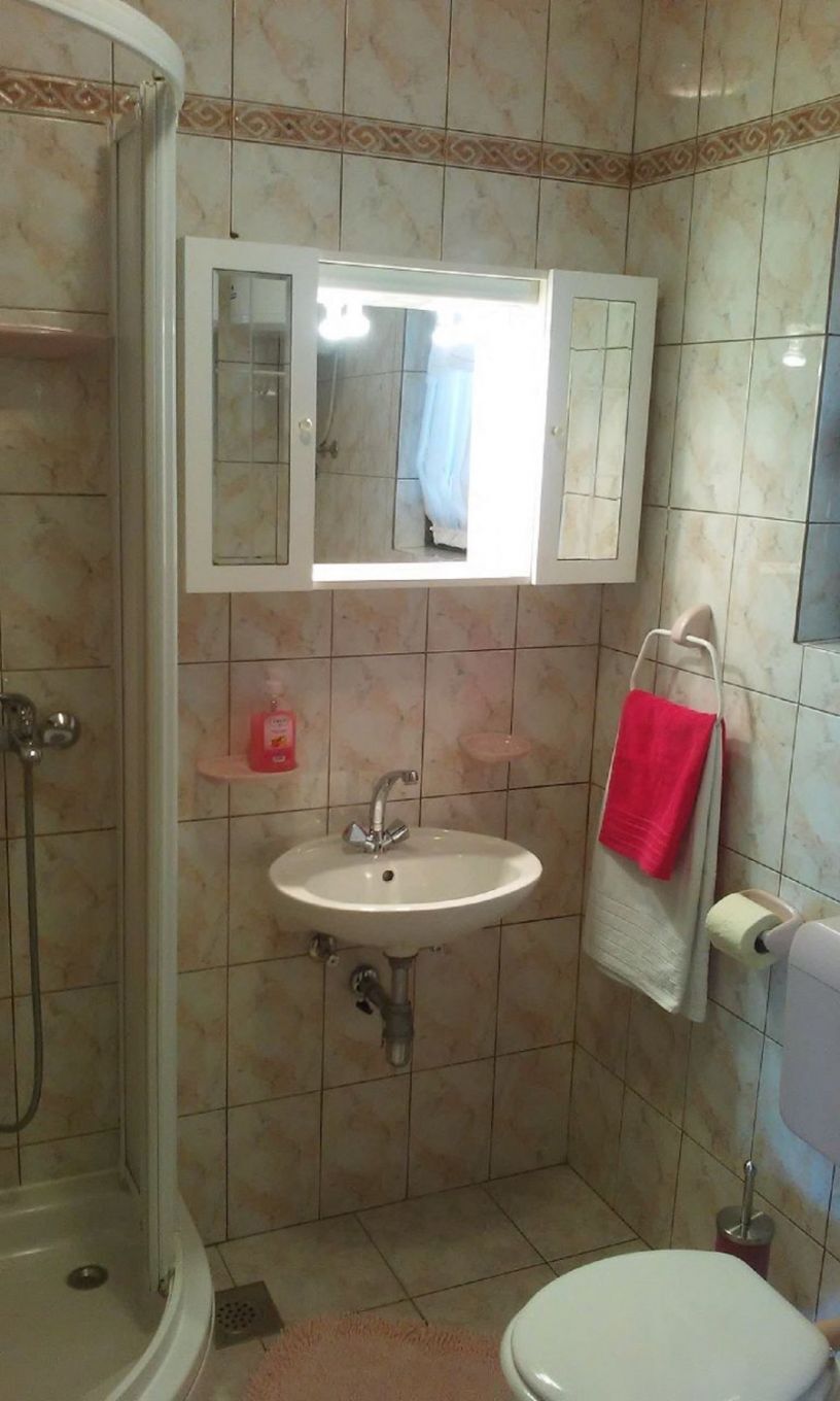 House Filip 10882-K1