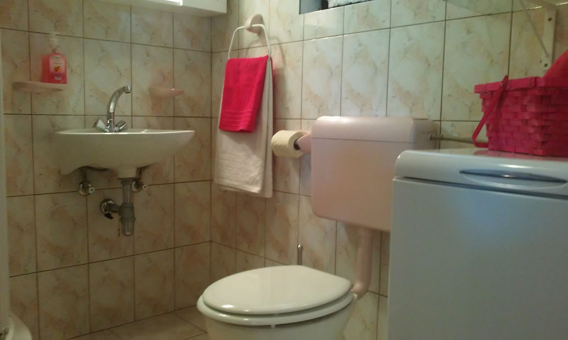 House Filip 10882-K1