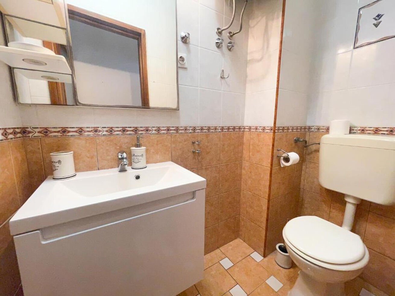 Apartments Ani 108851-A2