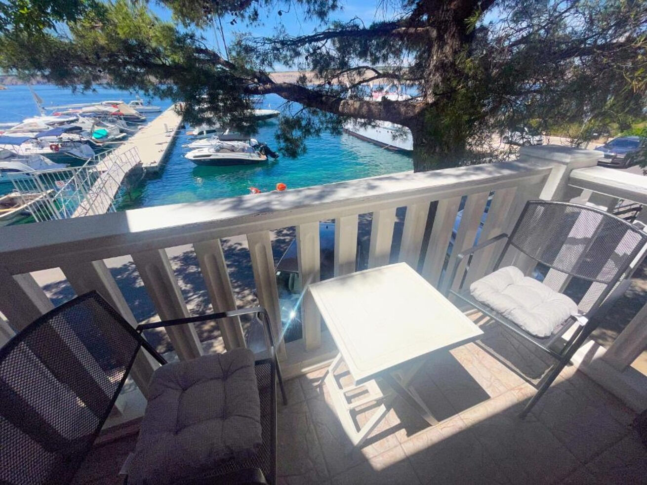 Apartments Ani 108851-A2
