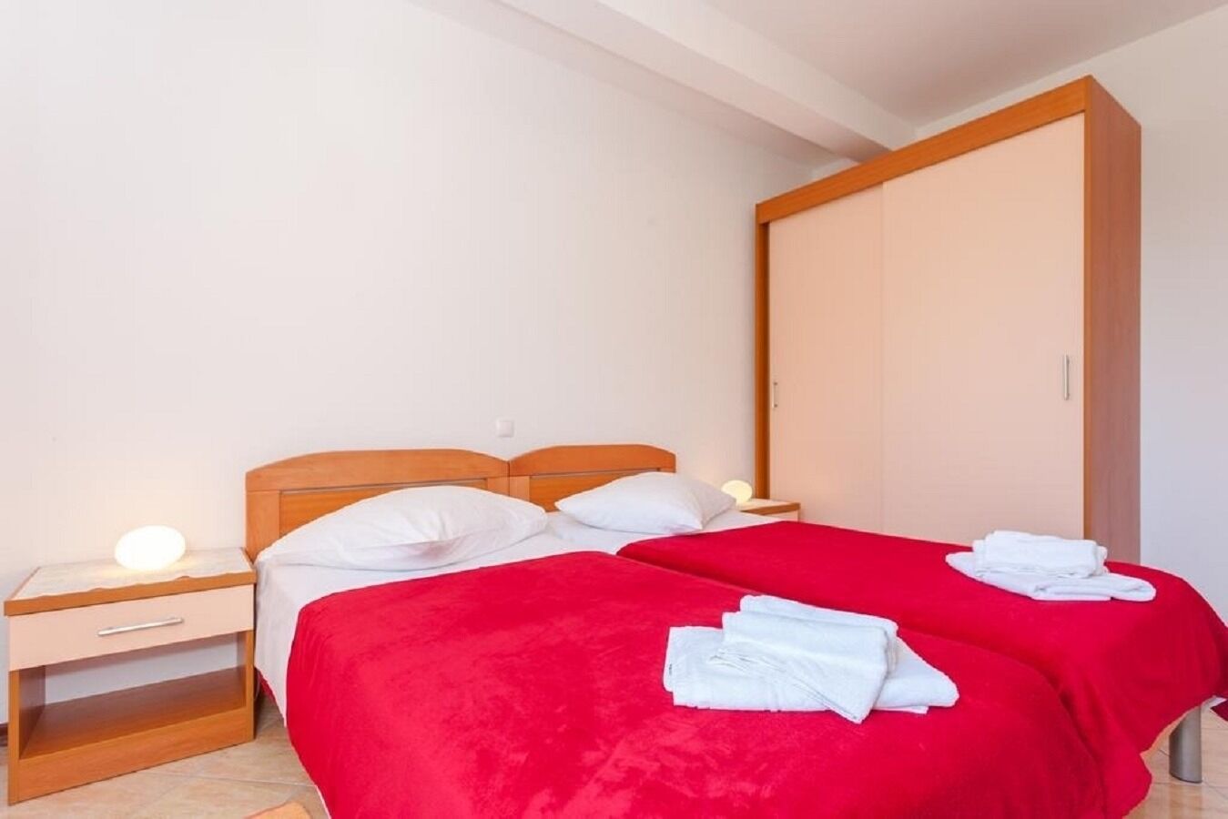 Apartments Davor 10891-A2