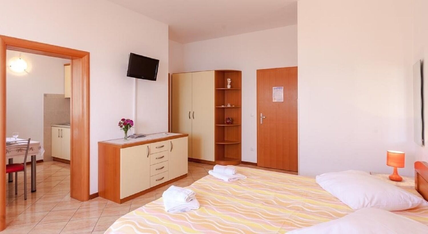 Apartments Davor 10891-A6