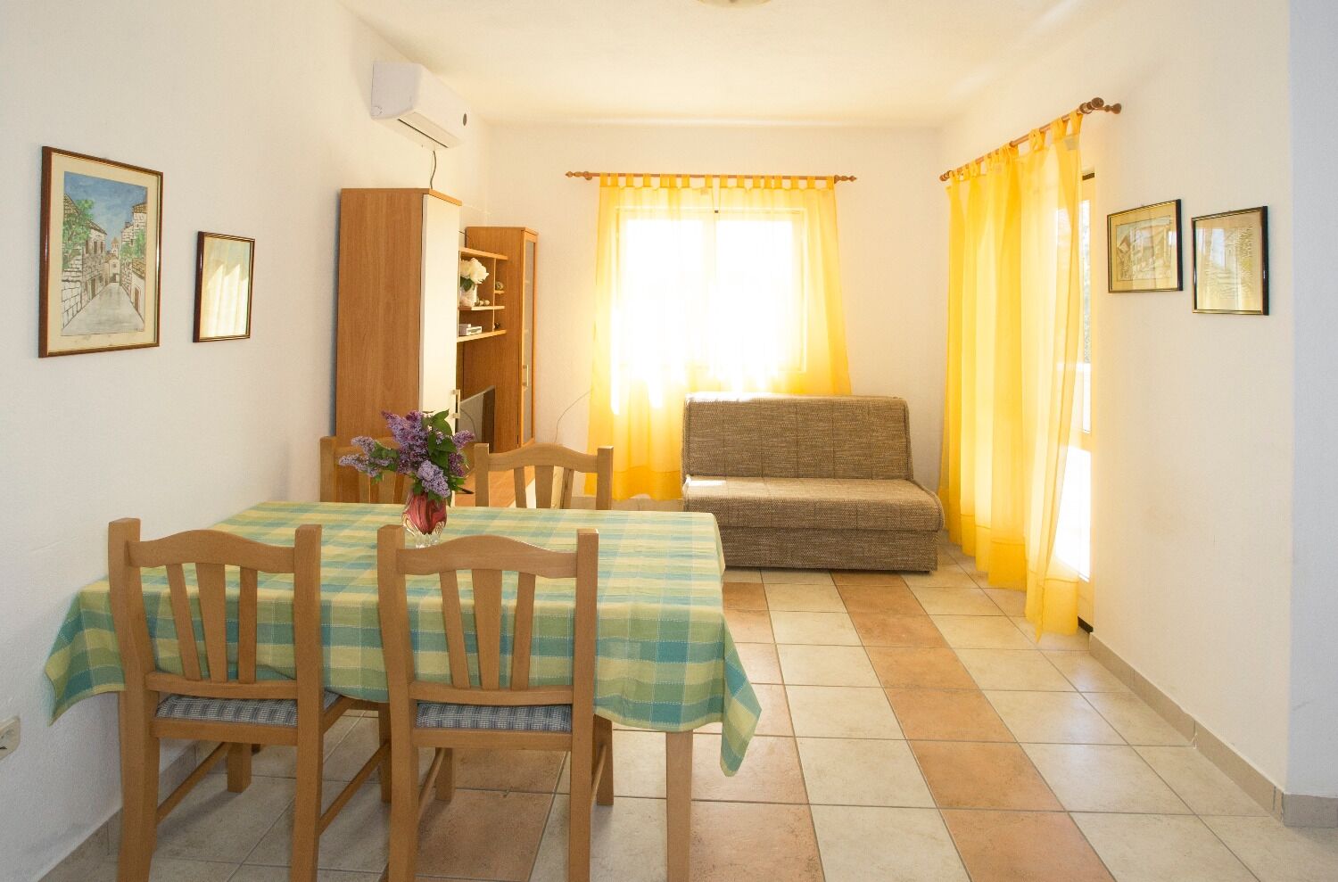 Apartments Ana 10899-A1