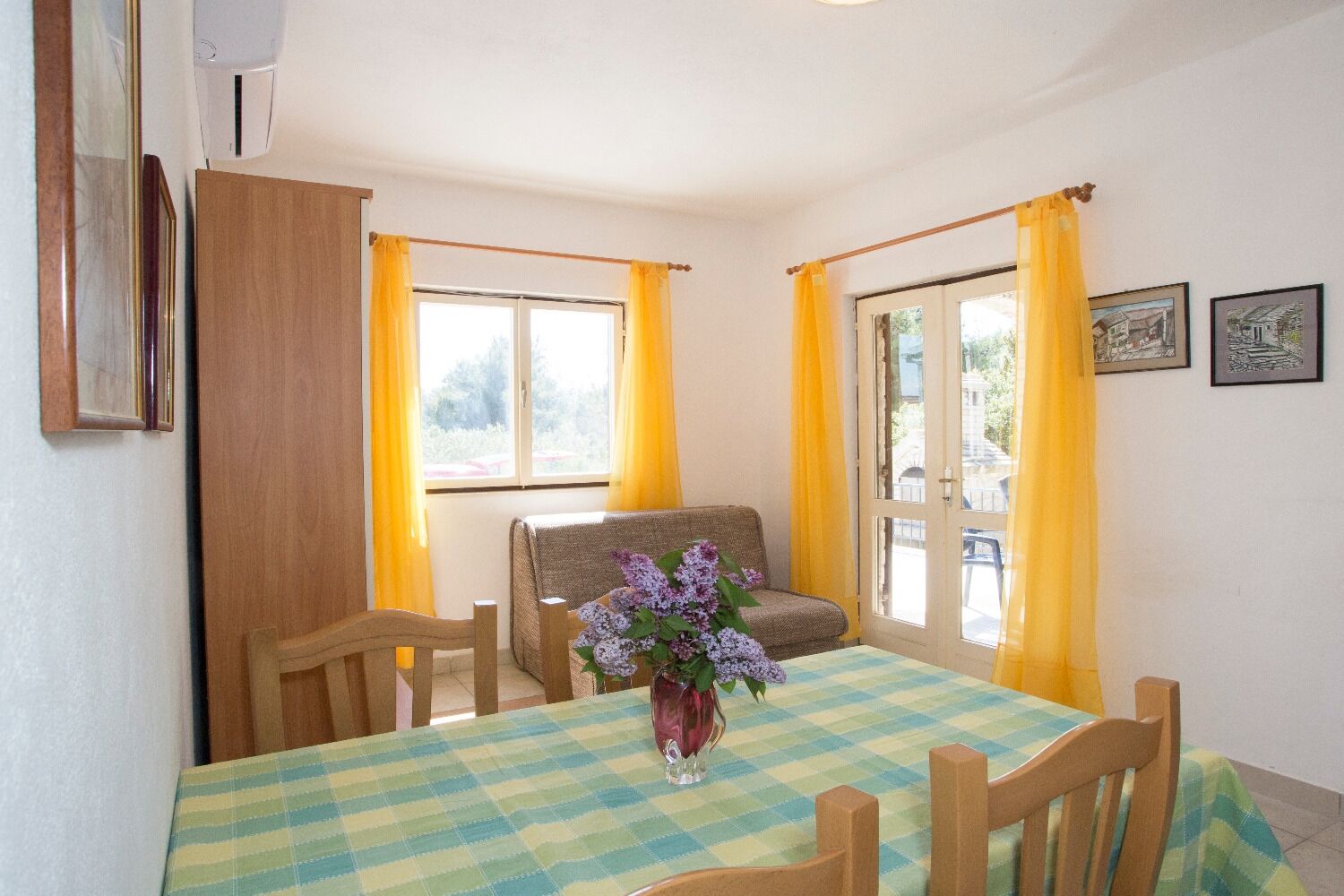 Apartments Ana 10899-A1
