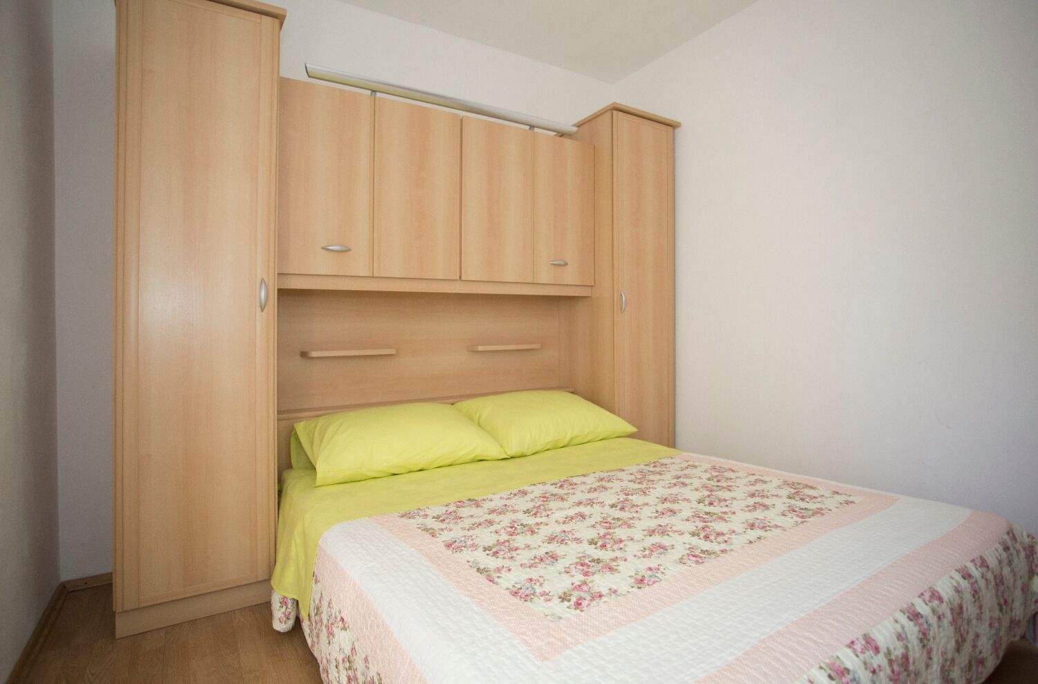 Apartments Ana 10899-A1