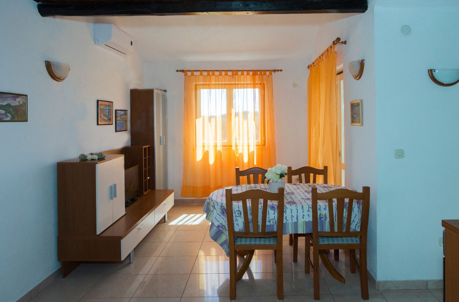 Apartments Ana 10899-A2