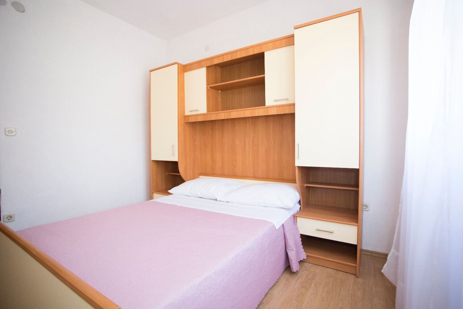 Apartments Ana 10899-A2