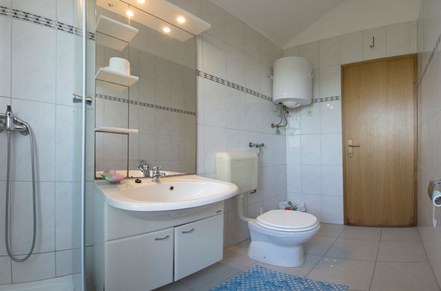 Apartments Ana 10899-A2