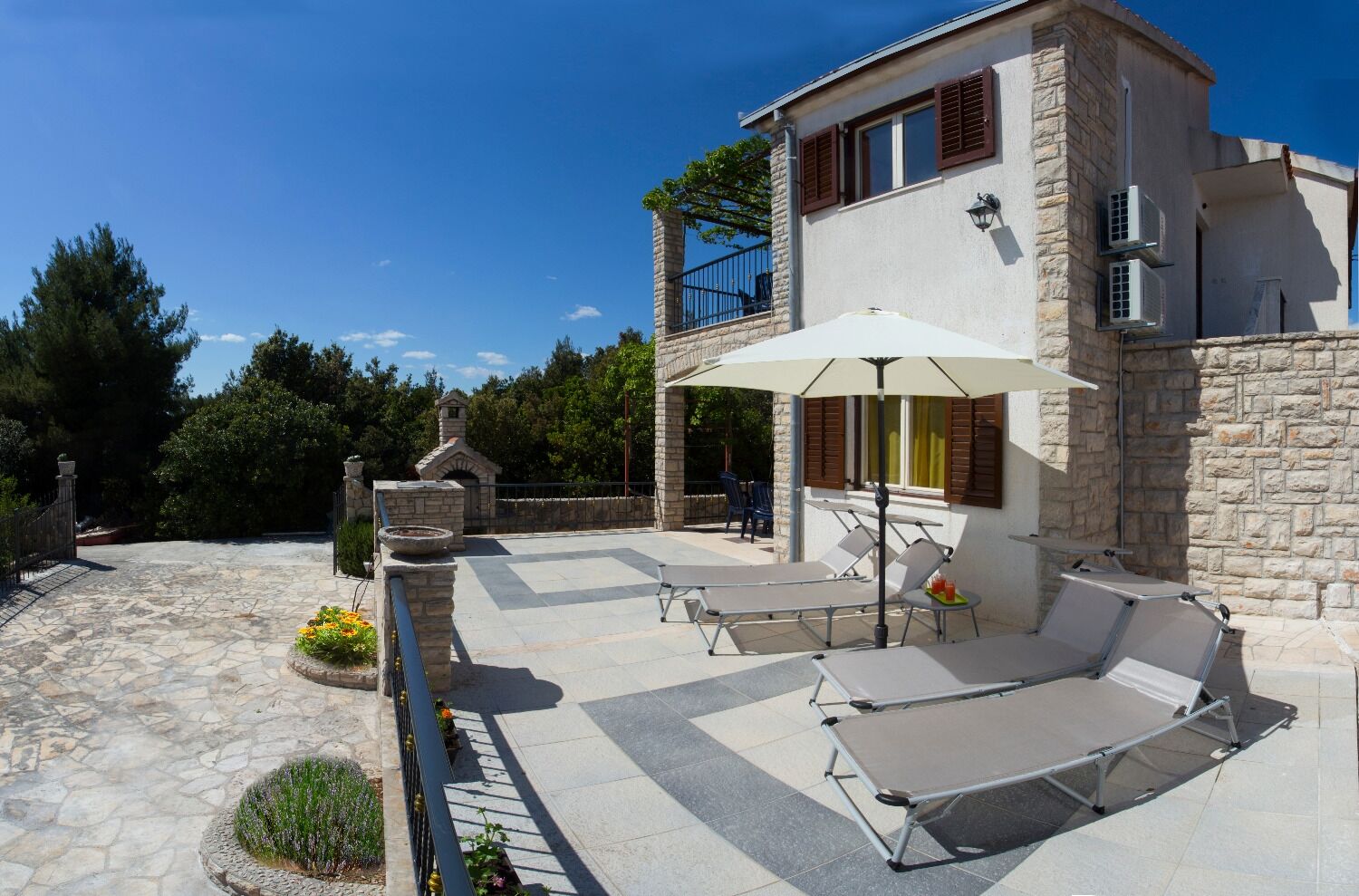 Apartments Ana 10899-A1
