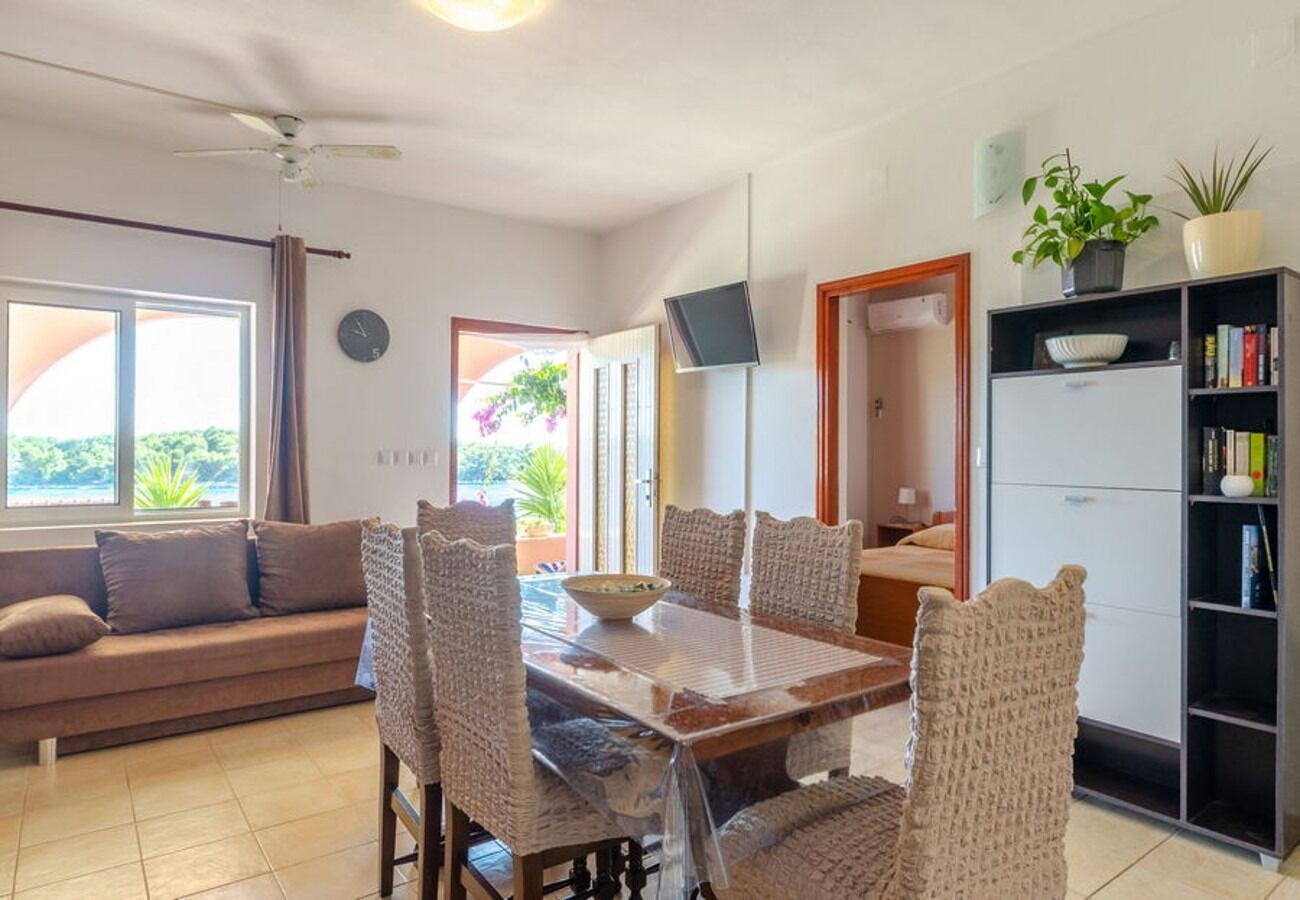 Apartments Zak 108921-A1