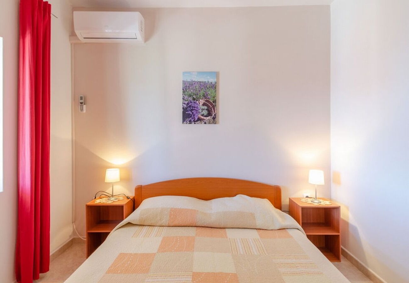 Apartments Zak 108921-A1