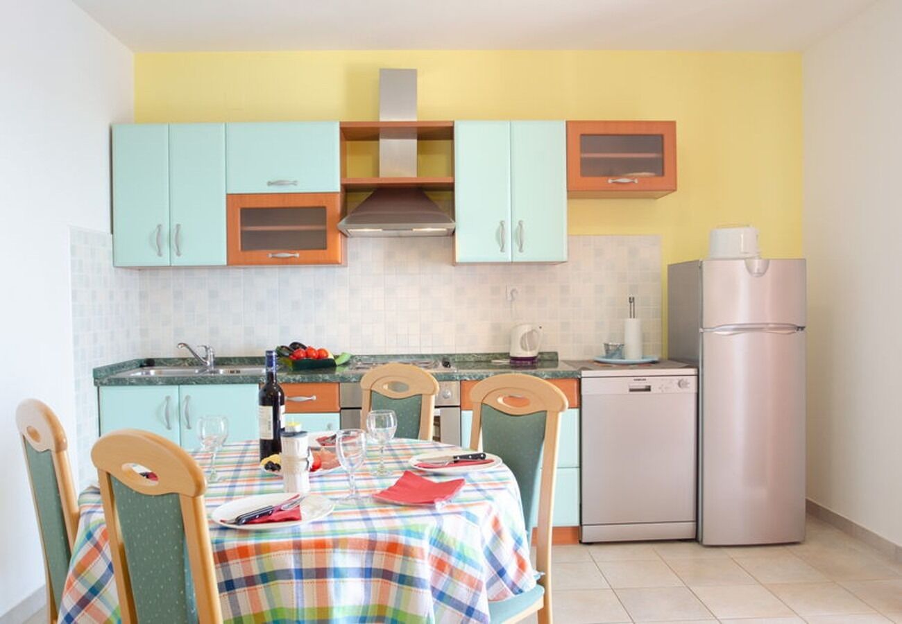 Apartments Zak 108921-A2