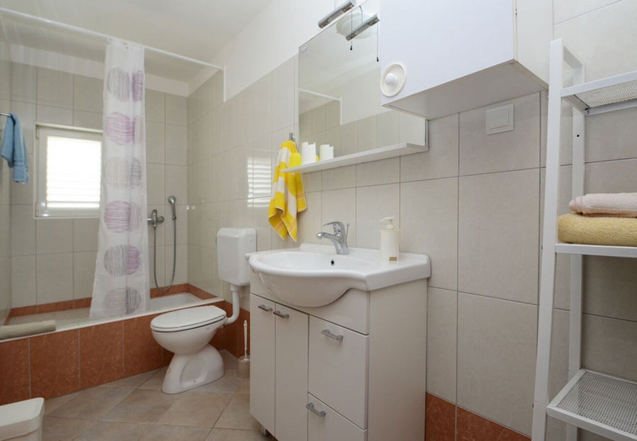 Apartments Zak 108921-A2